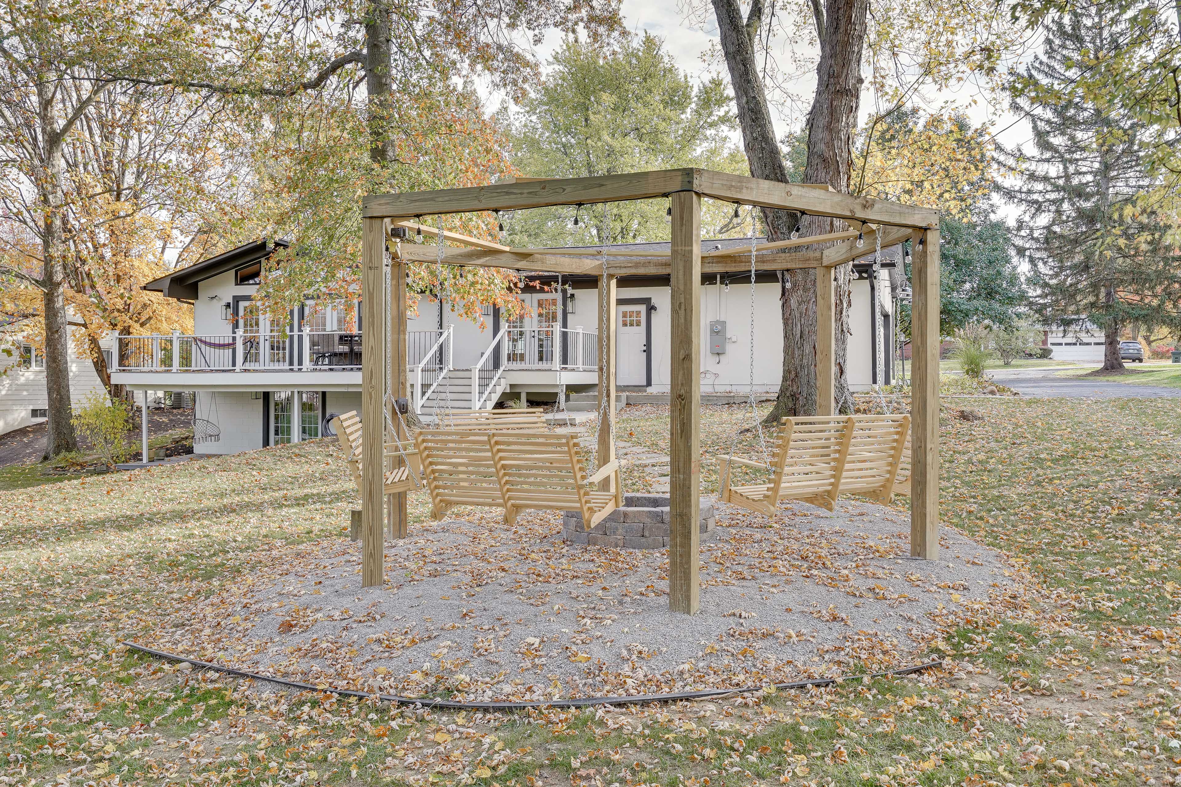 Property Image 2 - Powell Home w/ Fire Pit - 5 Mi to Columbus Zoo!