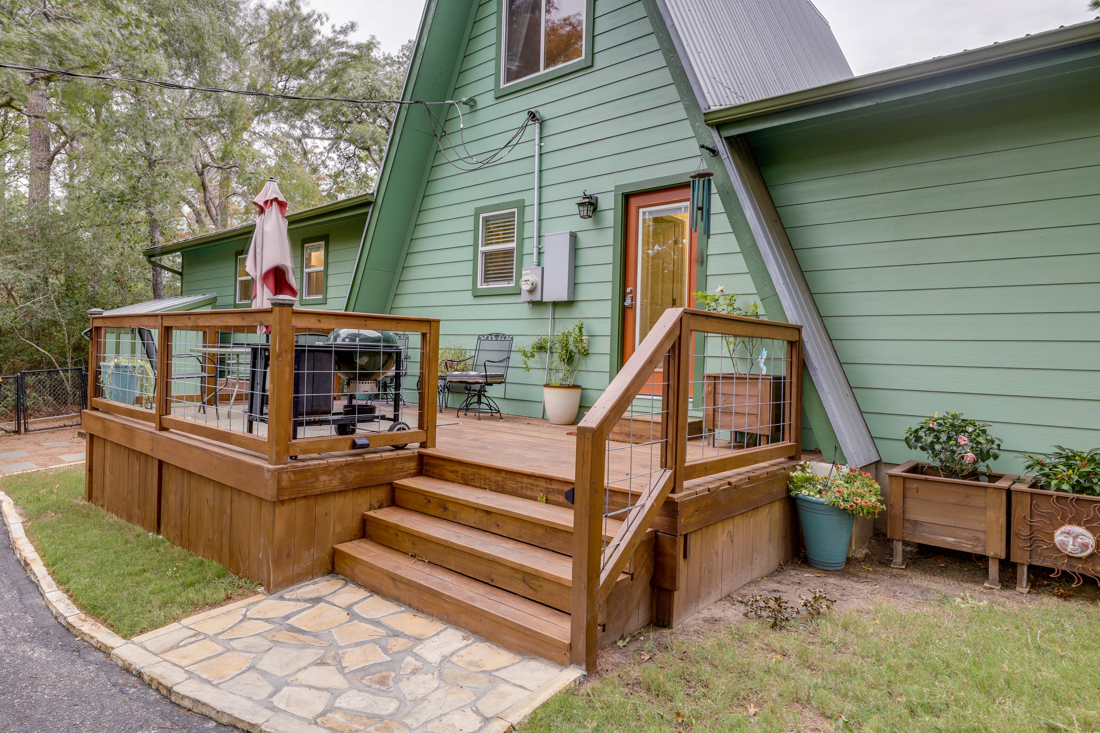 Property Image 2 - A-Frame Cottage w/ Deck ~ 5 Mi to Lake Bastrop!