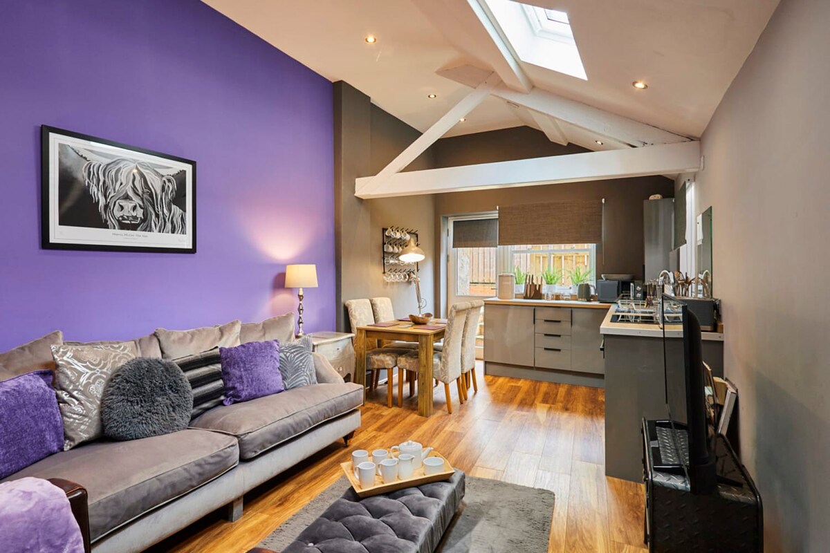 Majestic Purple, Alnwick - Host & Stay