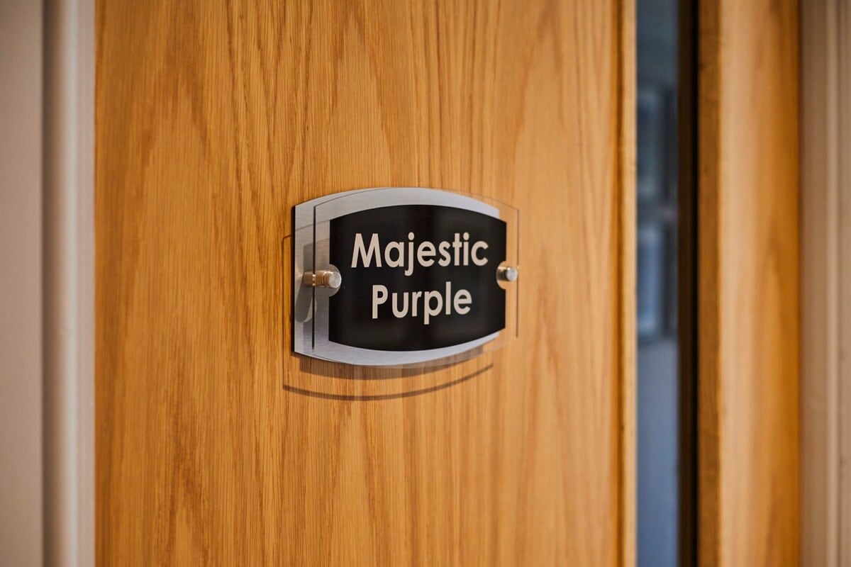 Majestic Purple, Alnwick - Host & Stay