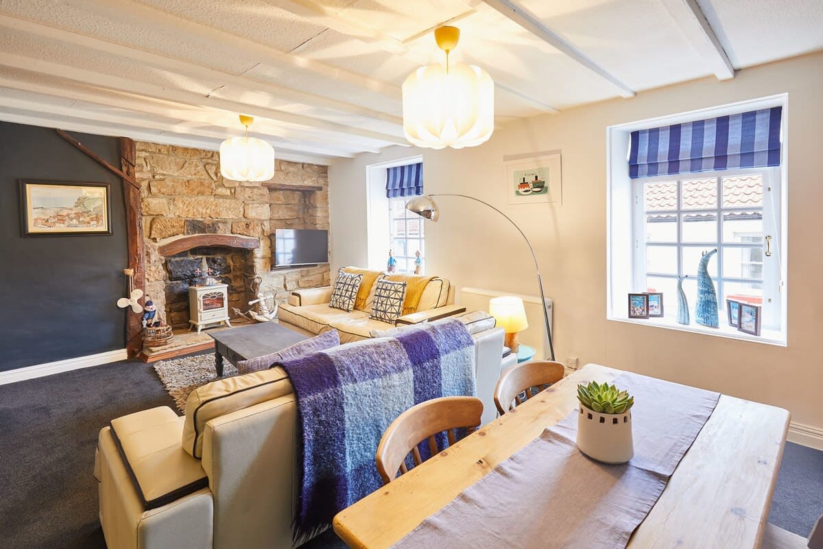 Dotty's Coastal Retreat, Staithes - Host & Stay