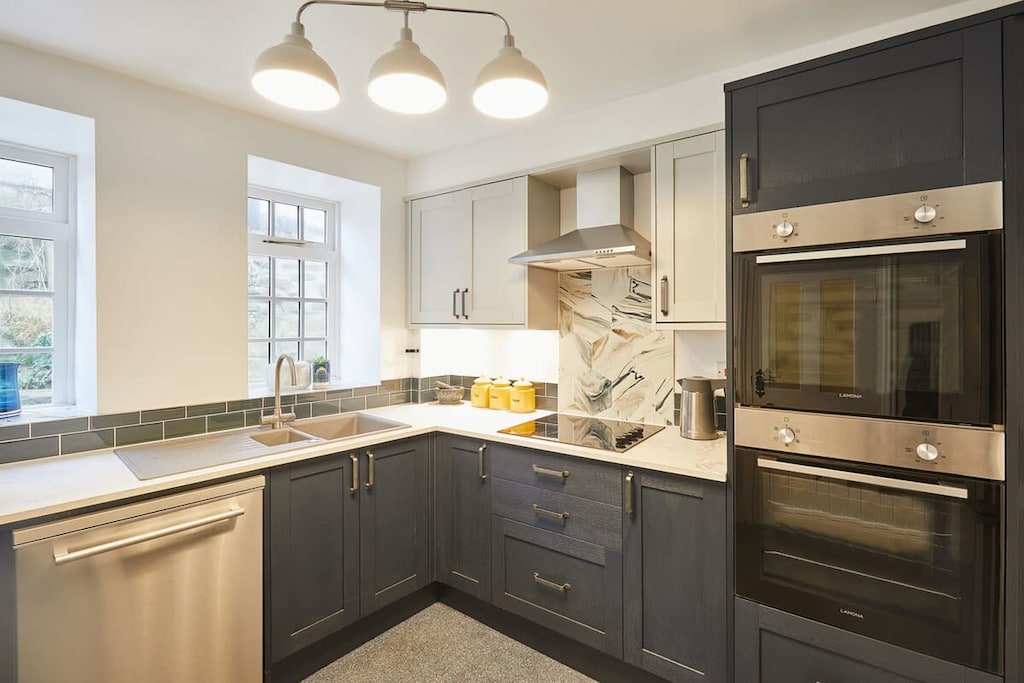 Dotty's Coastal Retreat, Staithes - Host & Stay