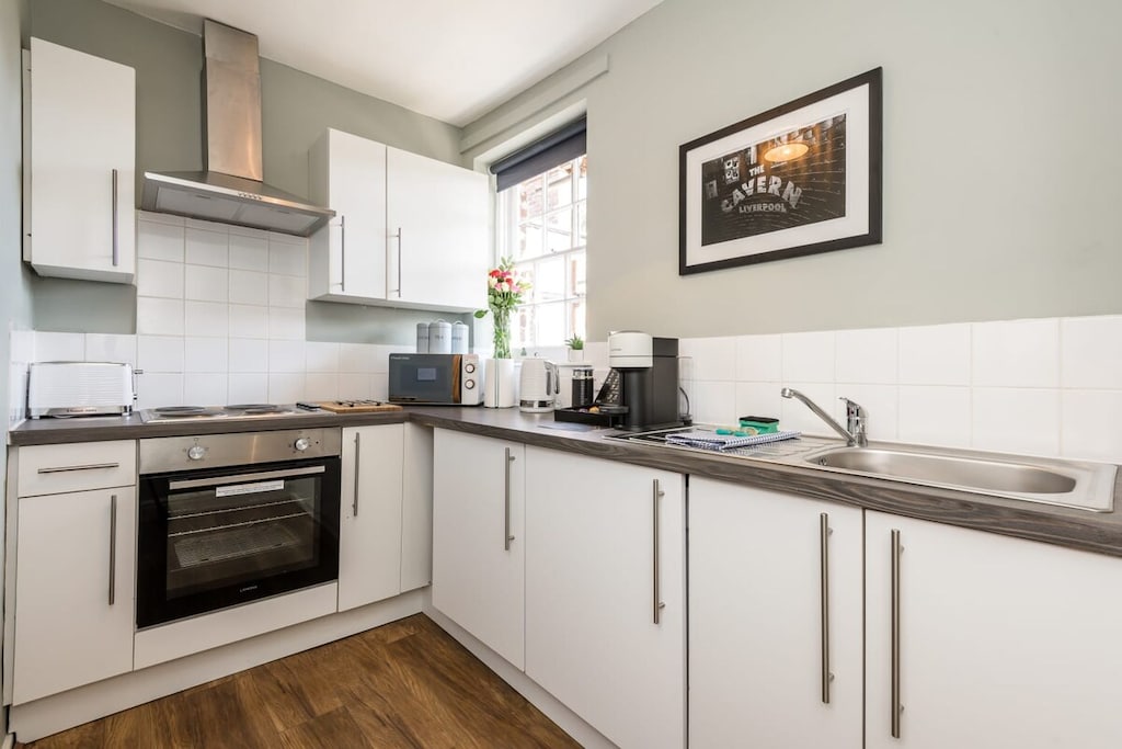 Catharine Quarters II, Liverpool - Host & Stay