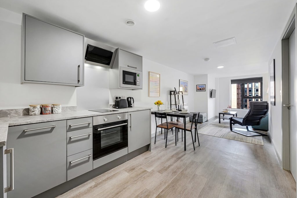 The Roscoe Nest, Liverpool - Host & Stay