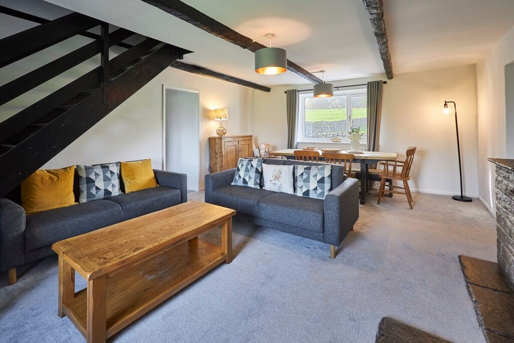 Brownside Chapel, Leadgate - Host & Stay