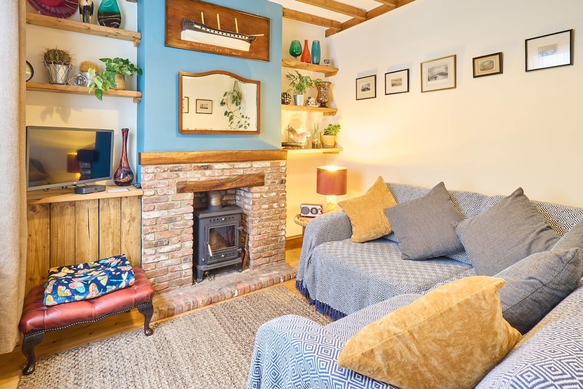 Ethelbert Cottage, Broadstairs - Host & Stay