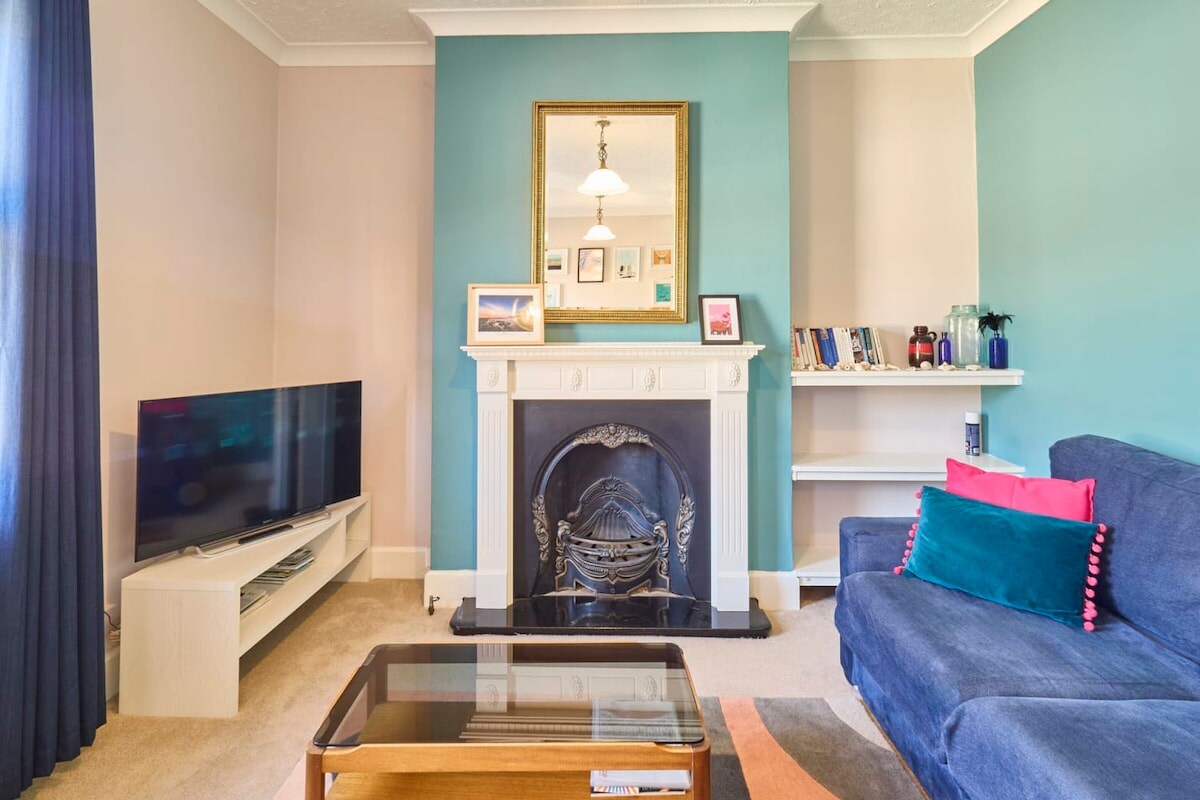 Westbrook Road, Margate - Host & Stay