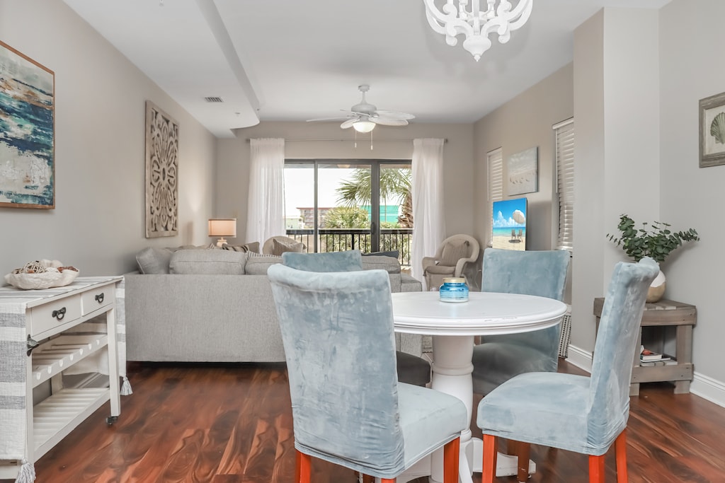 Dining Area with View onto Deck