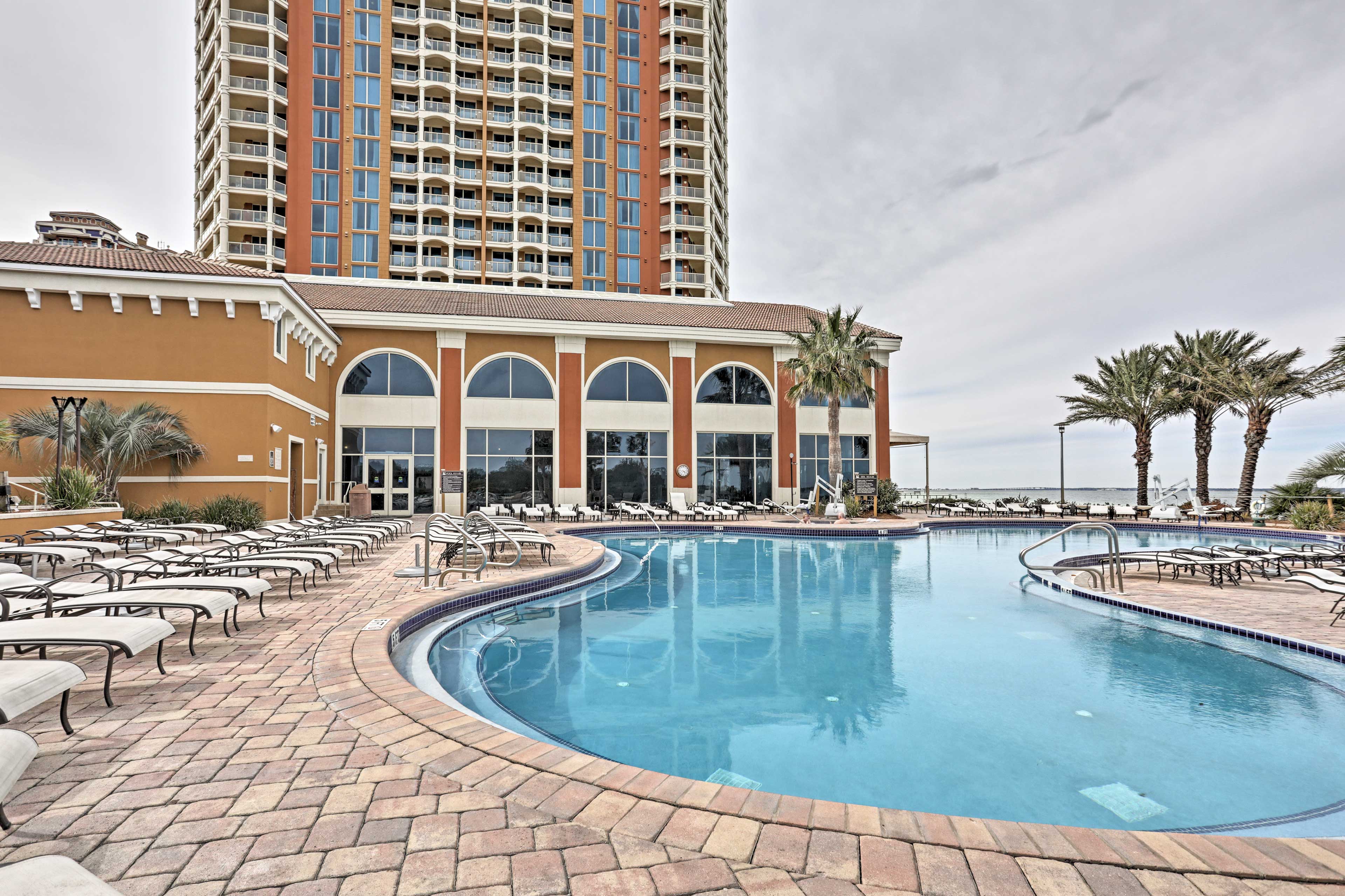 Property Image 2 - Pensacola Beach Retreat w/ Direct Beach Access!