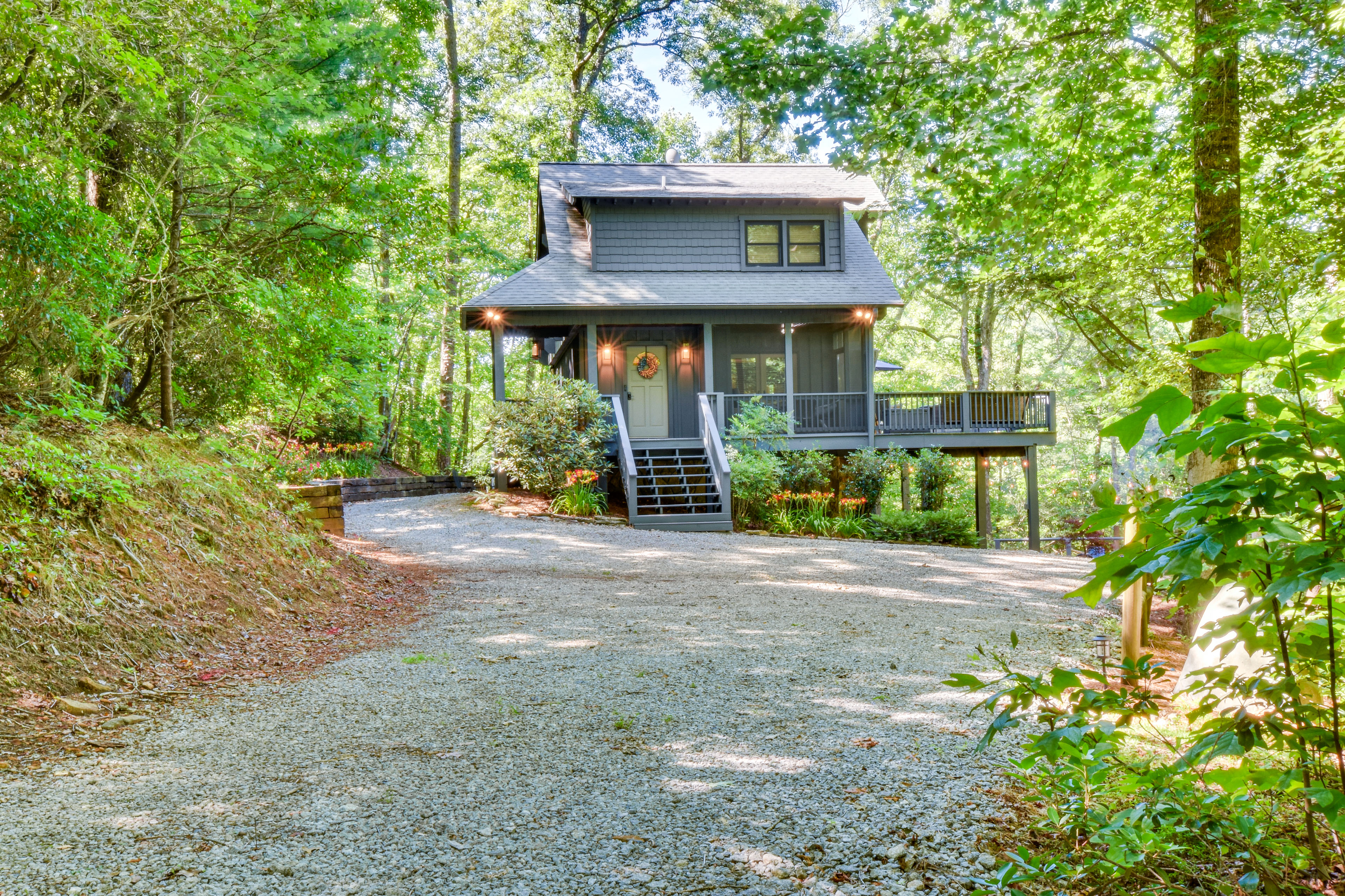 Property Image 2 - Lake Burton Retreat w/ Fire Pit & Hot Tub!