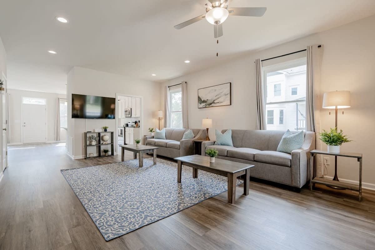 Spacious Living Area with Lots of Natrual Lighting