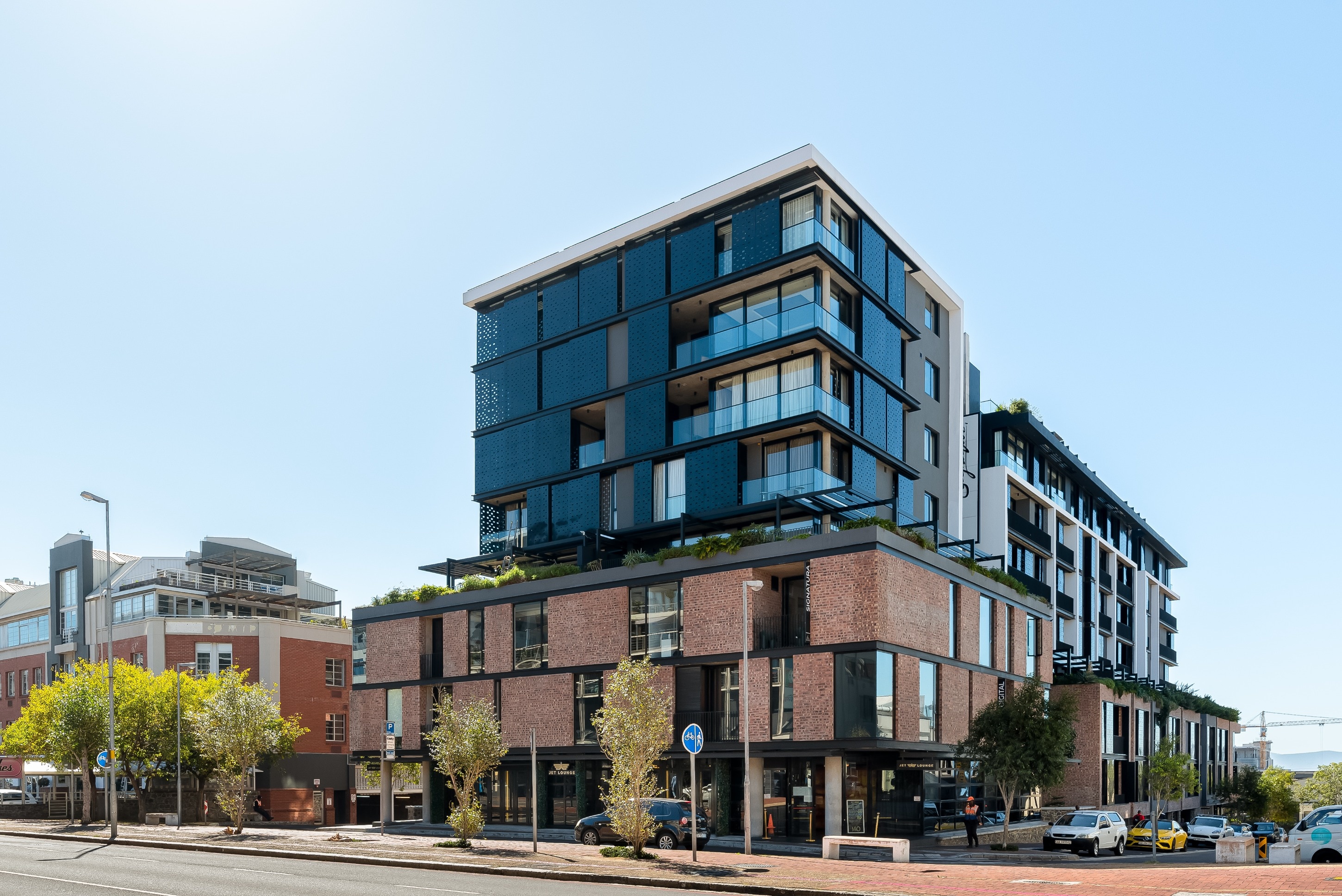 Stylish, Light and Bright Apartment at The Signature