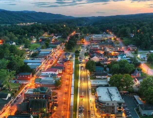 Adventures in Blue Ridge: Enjoy downtown shopping & dining