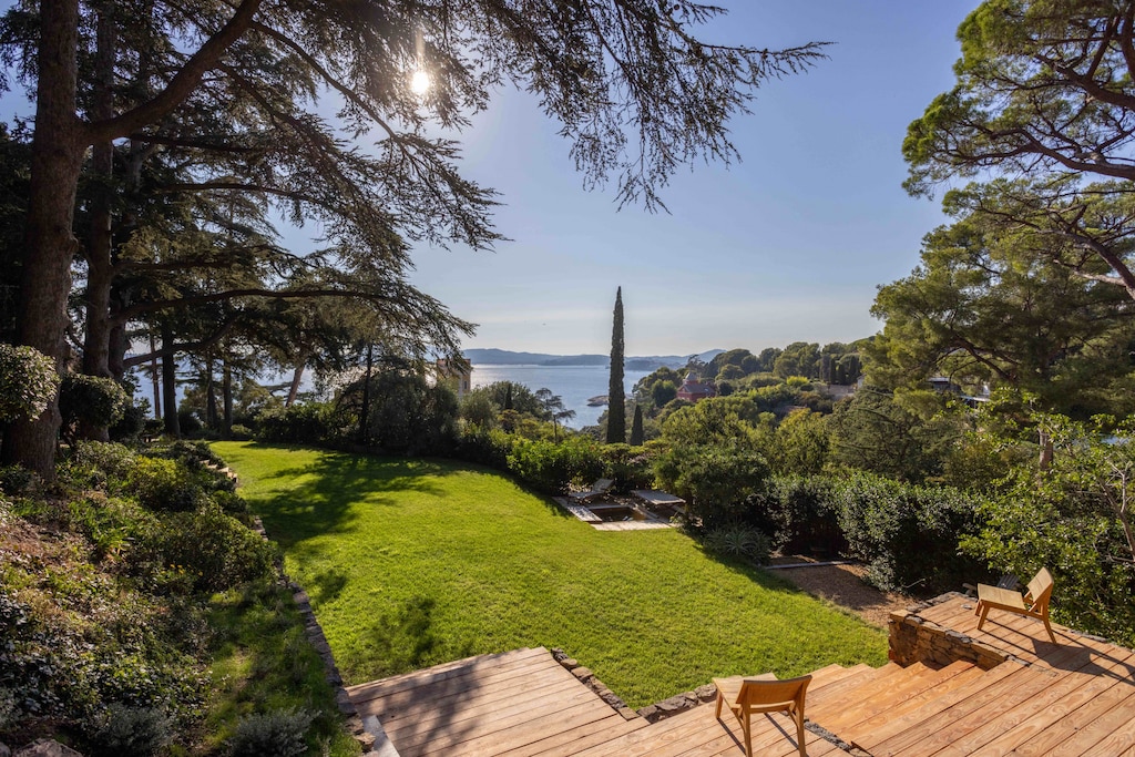 Fantastic sea view on Toulon harbor