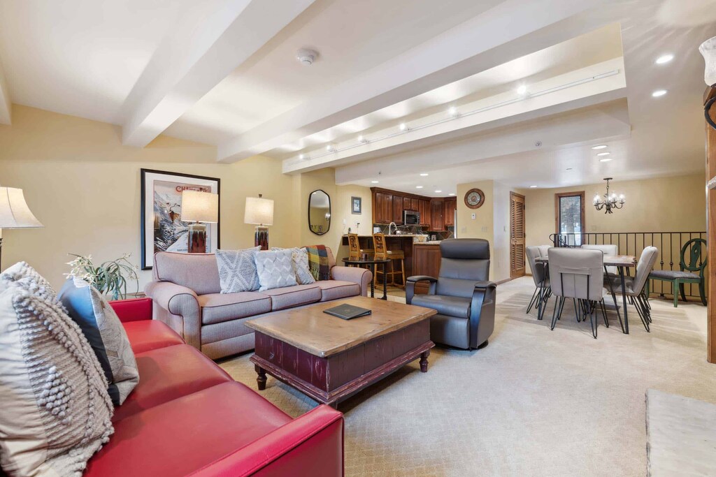 lal208-8797_54275965660_o