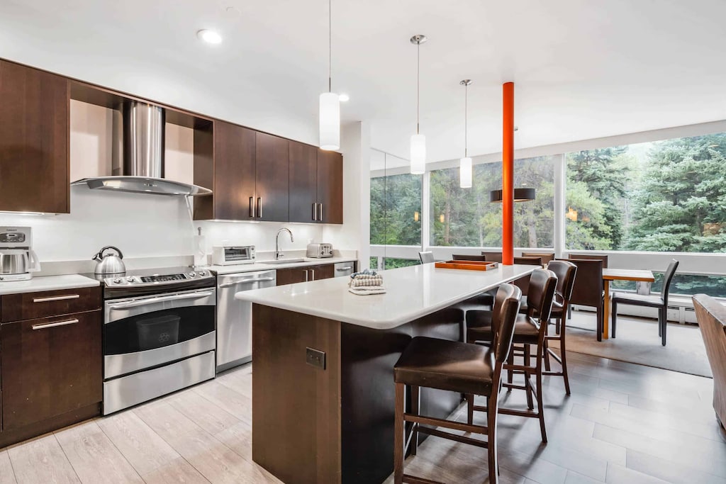 lodgeatlionshead-5-7179_53163142032_o