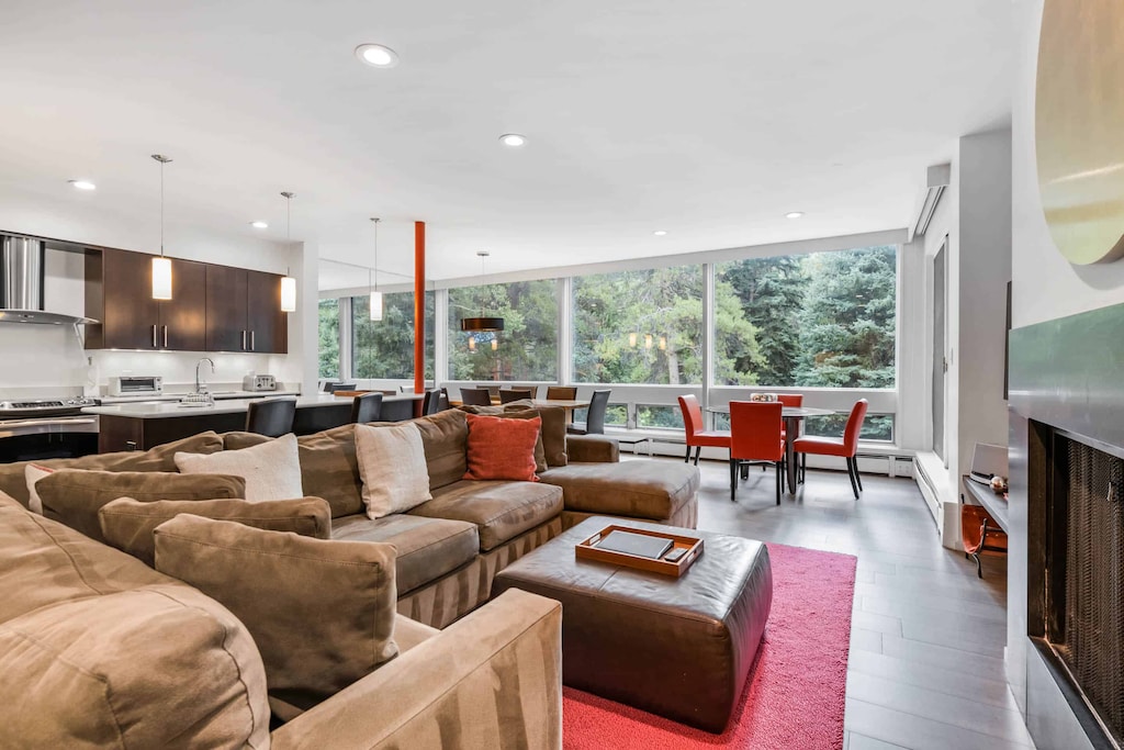 lodgeatlionshead-5-7204_53164218203_o