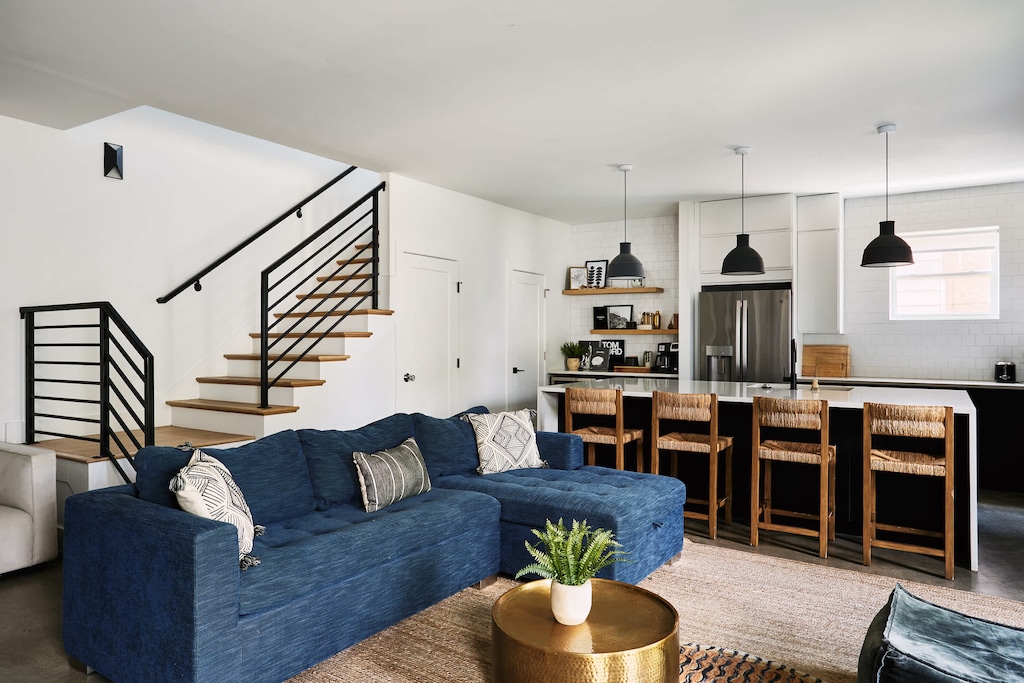 Two distinct living rooms welcome you and your guests with grandeur.