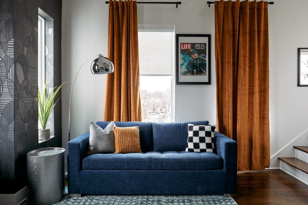 Gather with ease—this spacious sectional offers plenty of room for everyone to kick back and relax.