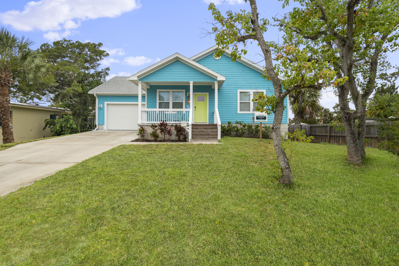 Property Image 1 -   Blu Star Oasis Beach Pool Pickleball