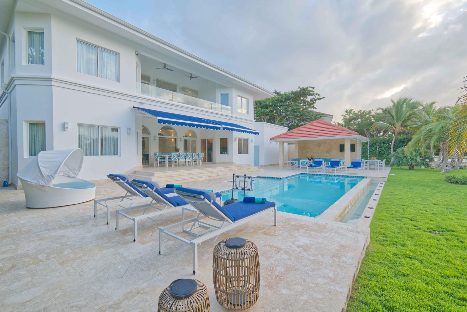 Property Image 1 - Luxury 6BDR villa at Tortuga Bay near beach & golf