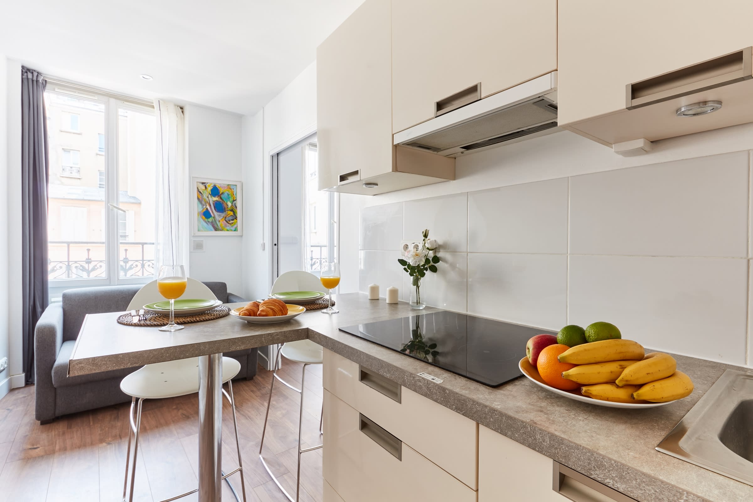 The kitchen and dining area