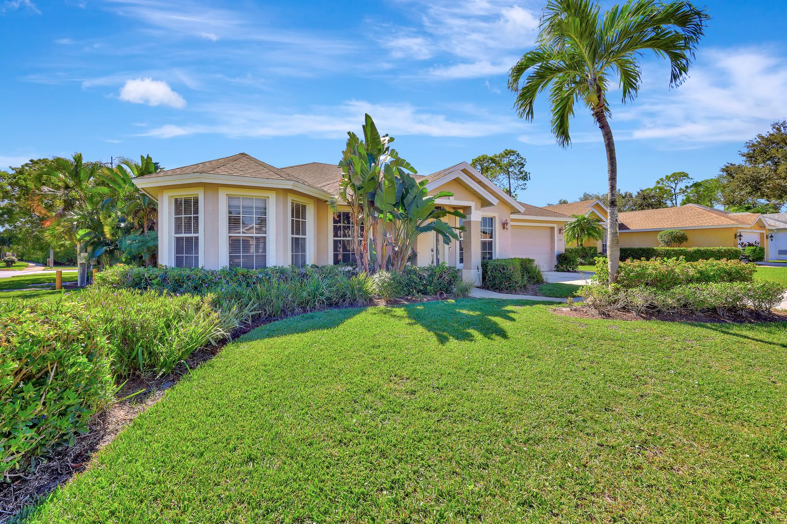 Coastal Escape - Hot Tub, Work Friendly, Mins to Beach! - Home Rental