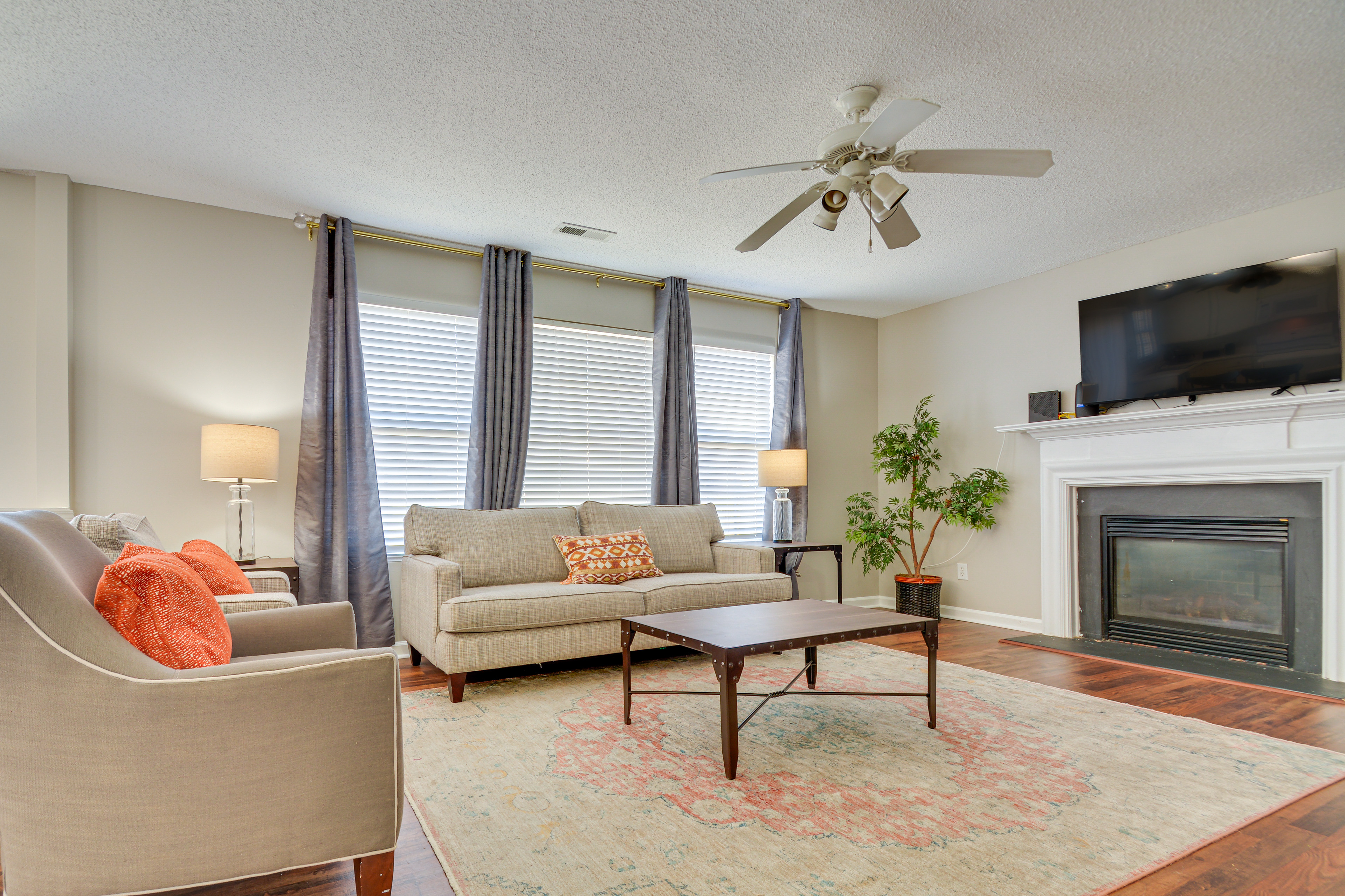 Property Image 2 - Pet-Friendly Home: 5 Mi to Downtown Raleigh!