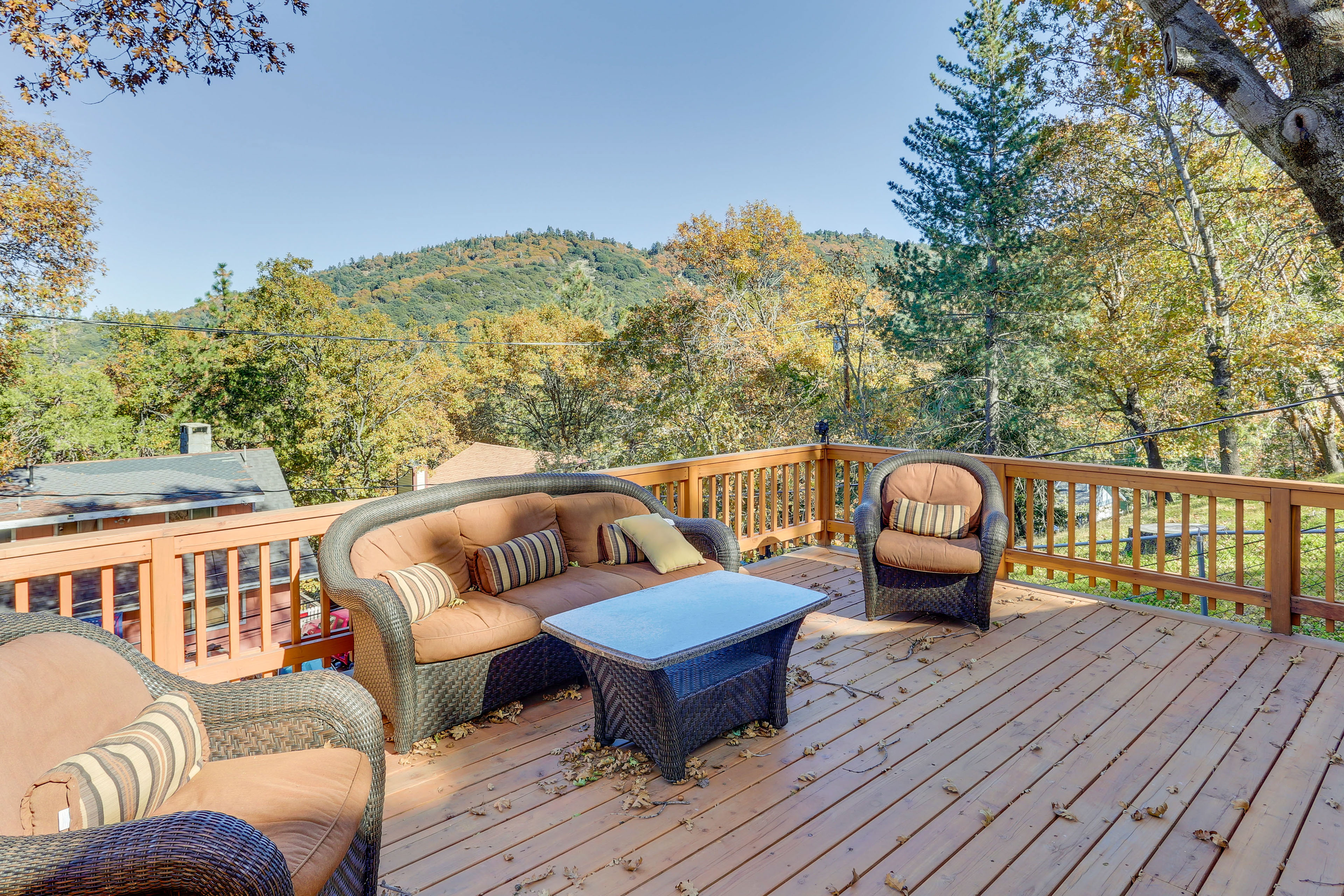 Property Image 1 - Spacious Crestline Retreat: 1 Mi to Lake Gregory