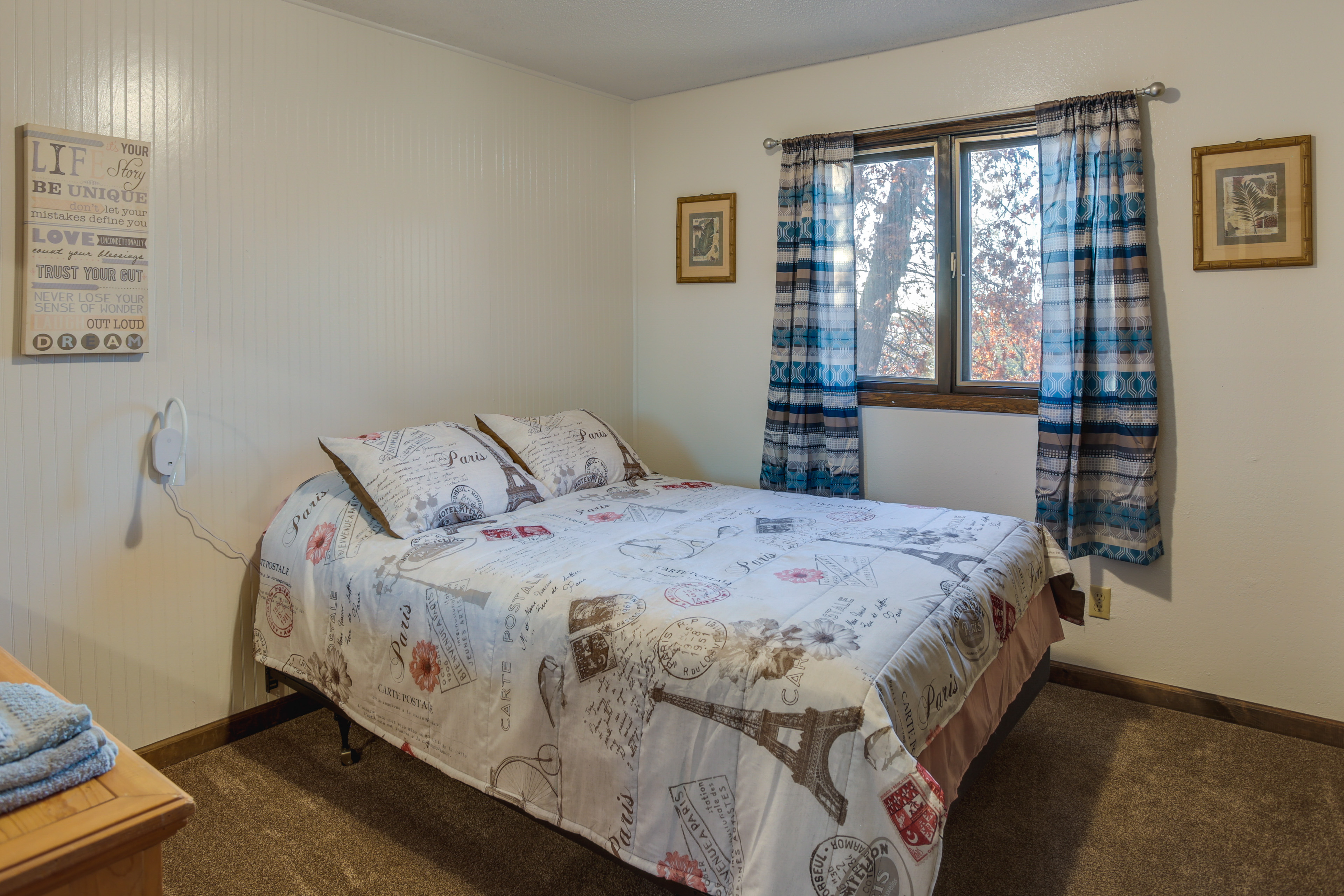 7 Mi to Munsinger Gardens: Sartell Home w/ Deck