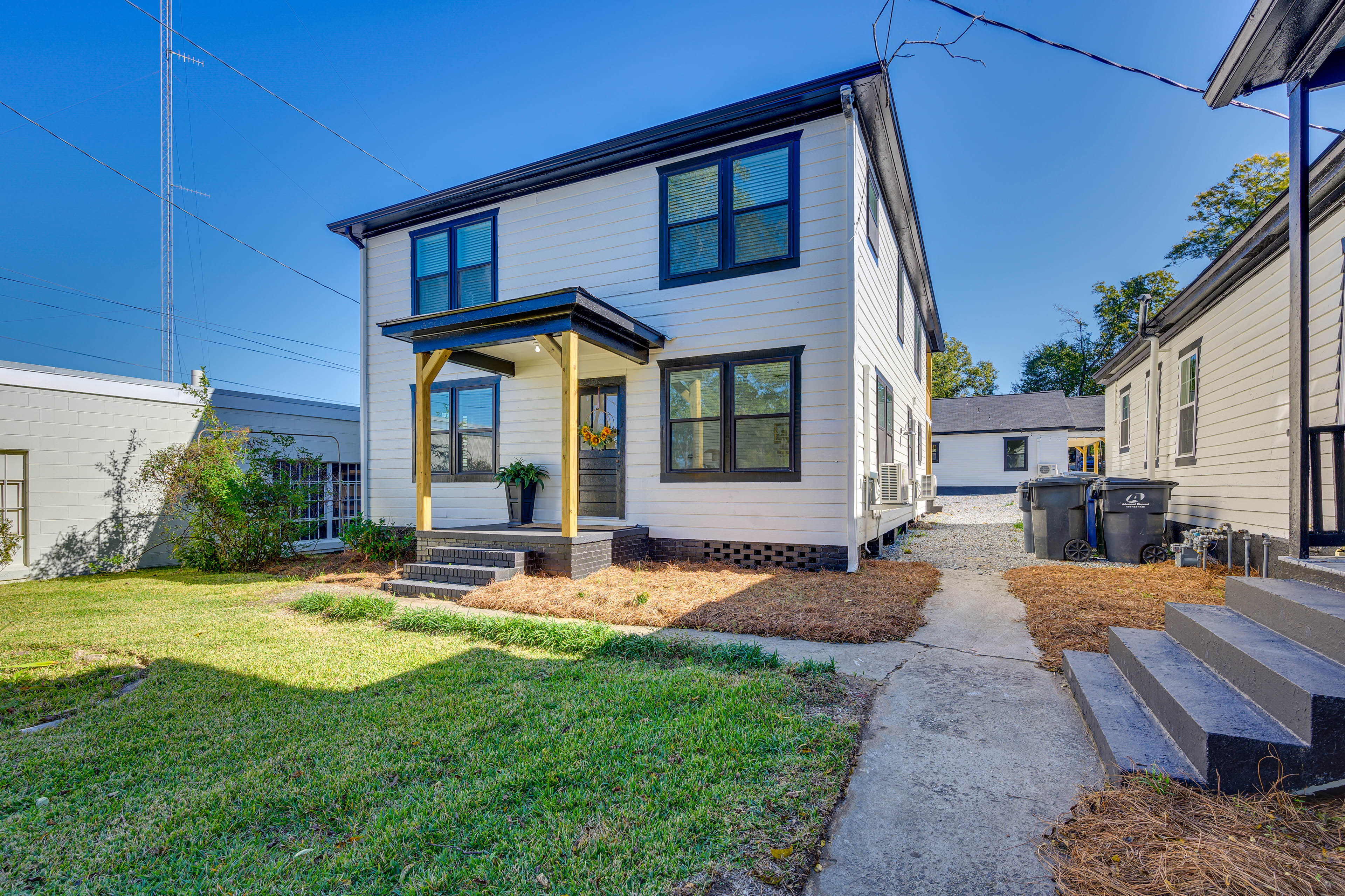 Property Image 2 - Walkable Milledgeville Cottage Near Andalusia Farm