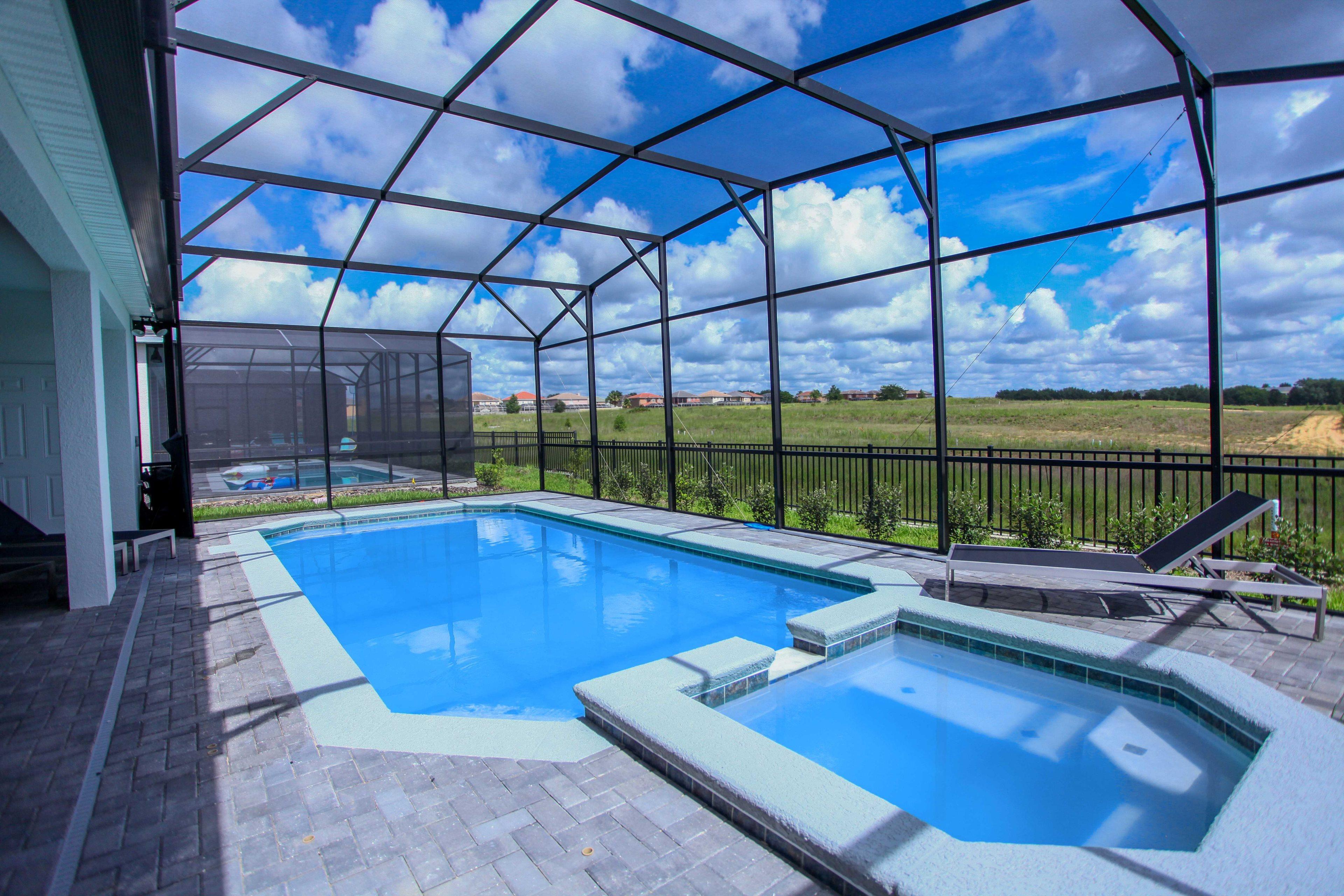 WI2170LC 10 bedrooms 8 baths Pool Arcades Home Rental in