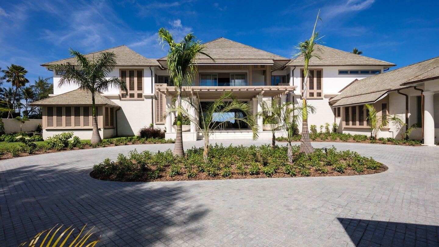 Property Image 2 - Magnificent Beachfront Villa in Barbados!