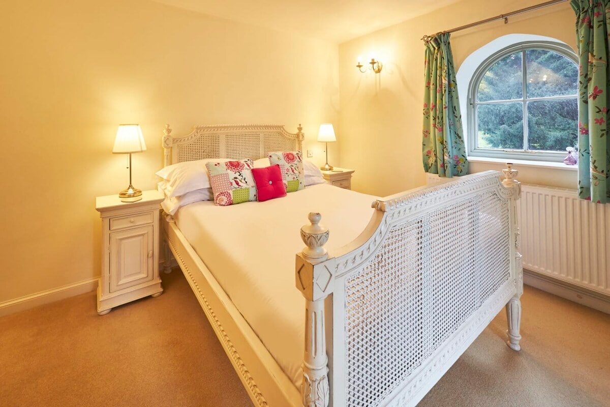 The Folly, Belford - Host & Stay