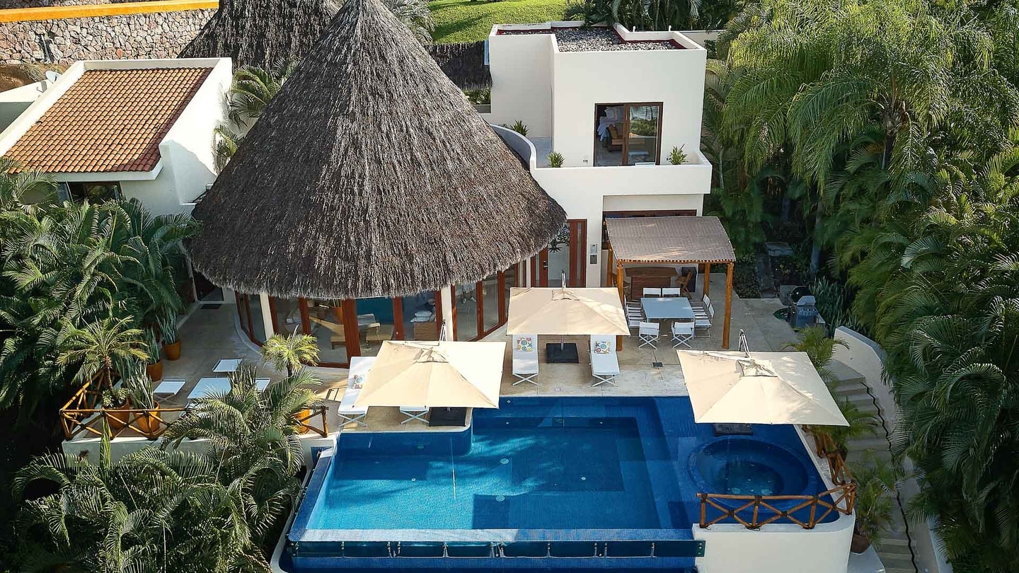 Property Image 1 - Tropical modernity in fabulous ocean-view villa!