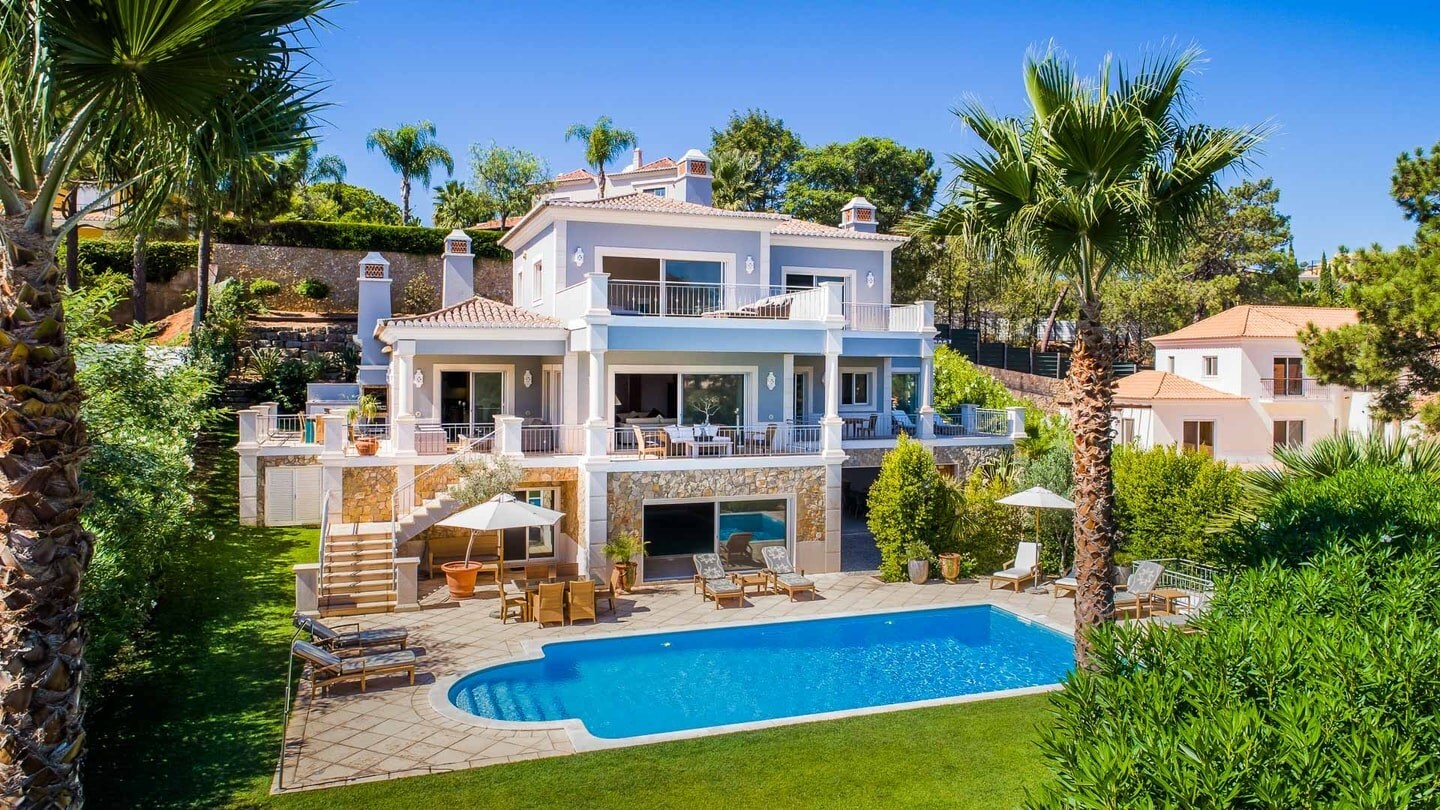 Property Image 2 - Quinta do Lago Villa with indoor and outdoor pool