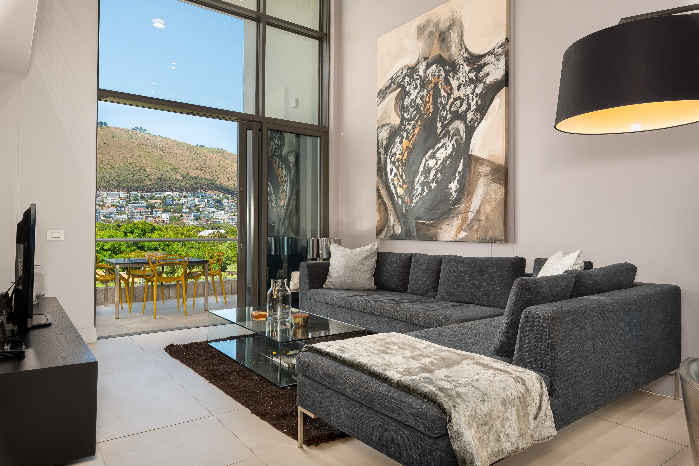 Property Image 1 - Mouille Point Loft | Mountain View | Backup Power