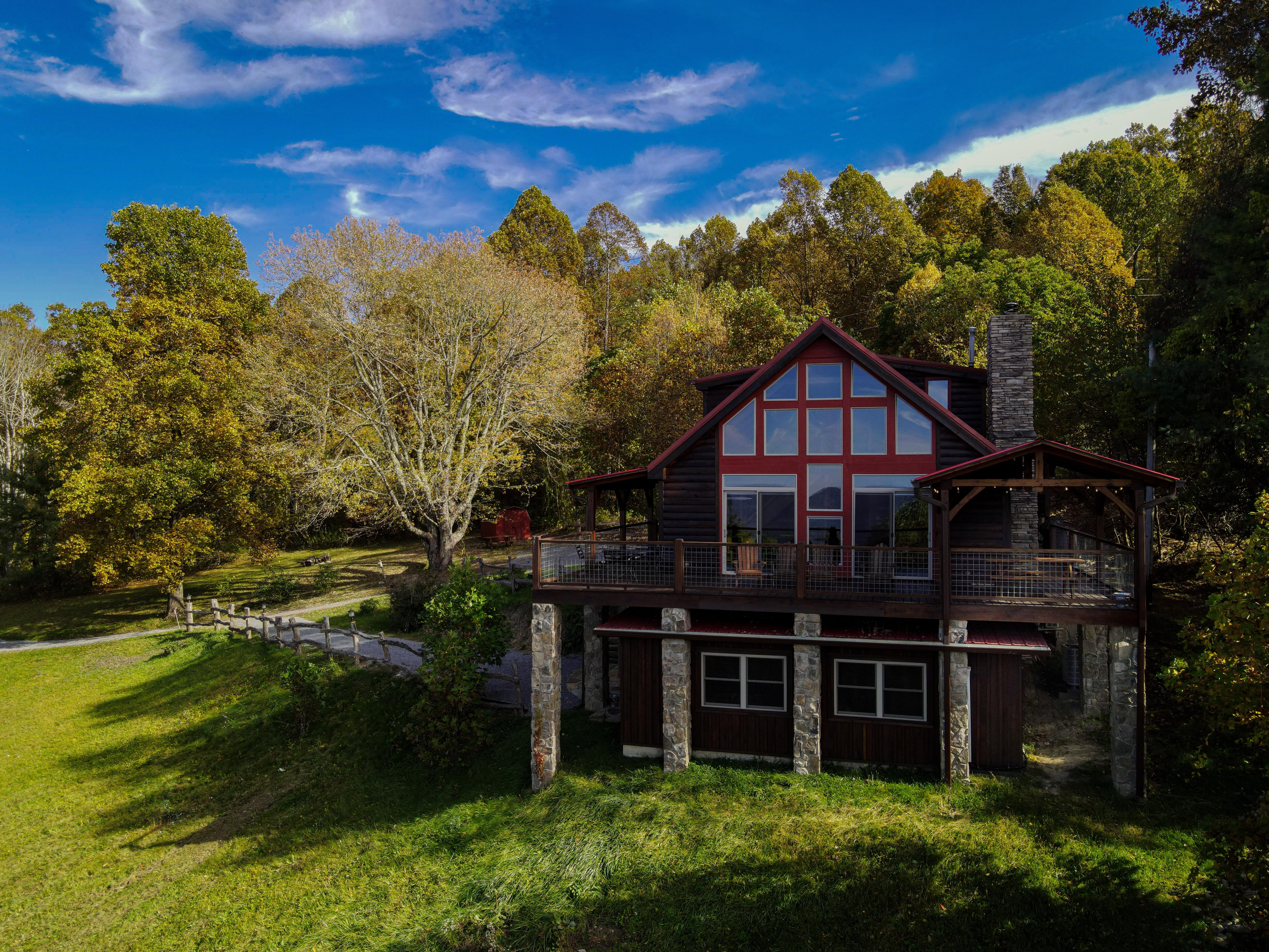 Property Image 2 - Bearwallow Lodge