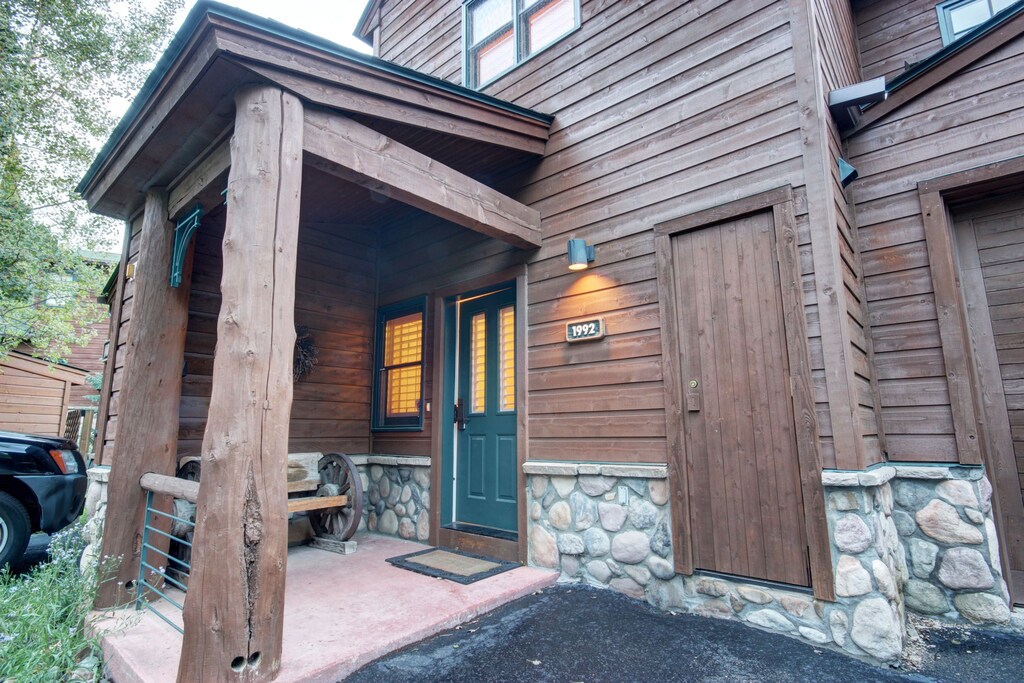 Private entrance