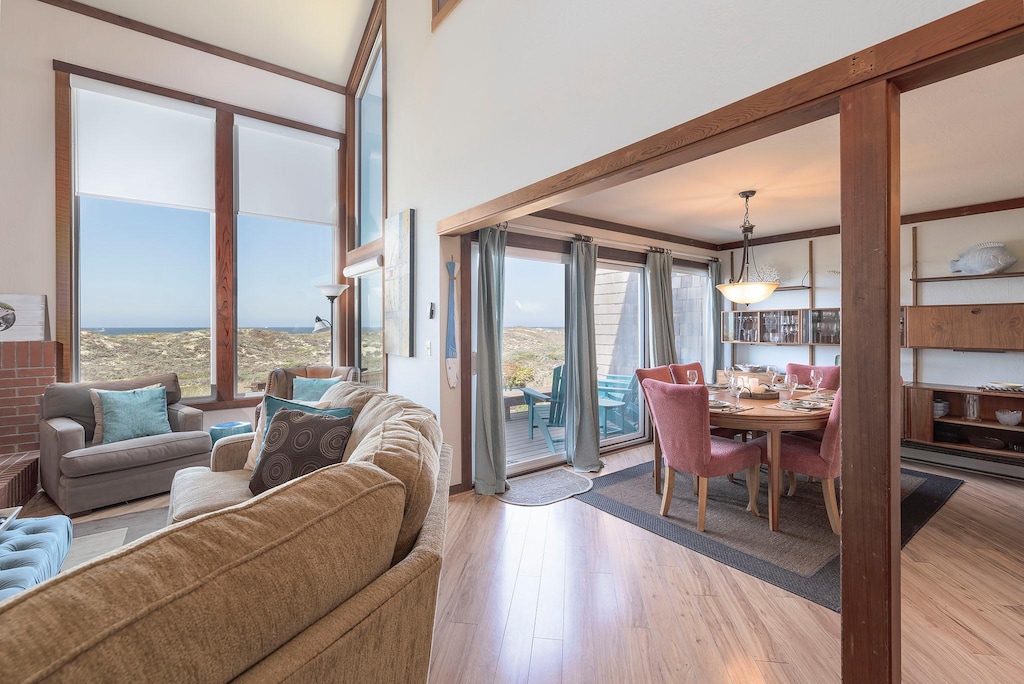 Living Room & Dining Area