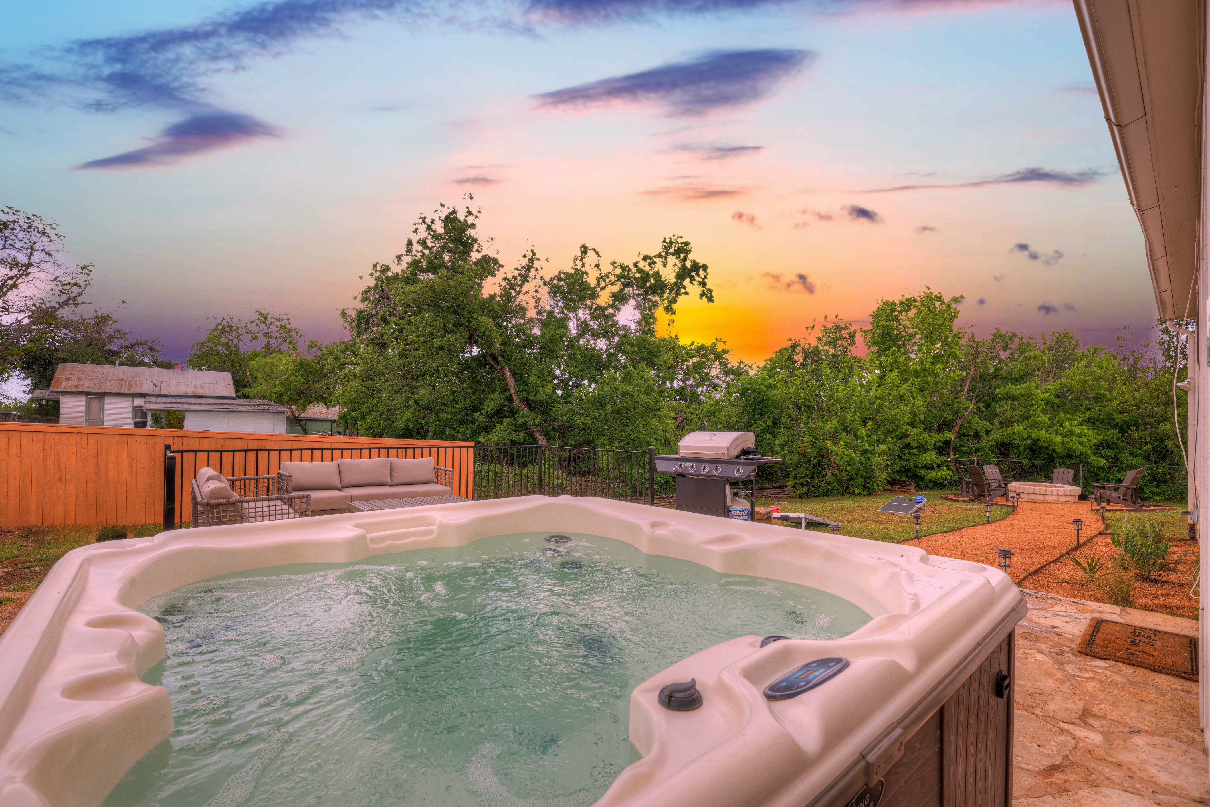 Take a soak in the hot tub to catch the beautiful sunset.