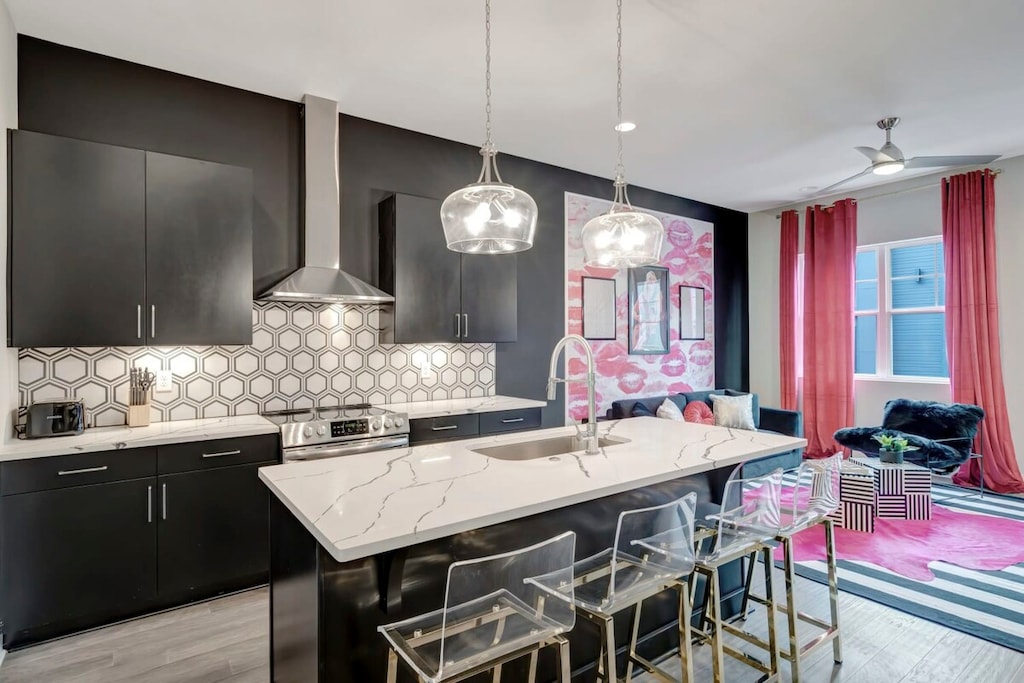 Elevate your Nashville experience in this chic luxury vacation rental! Perfect for bachelorette parties or family getaways. Enjoy a stylish kitchen and cozy living space. Book your unforgettable stay with Misfit Homes today!