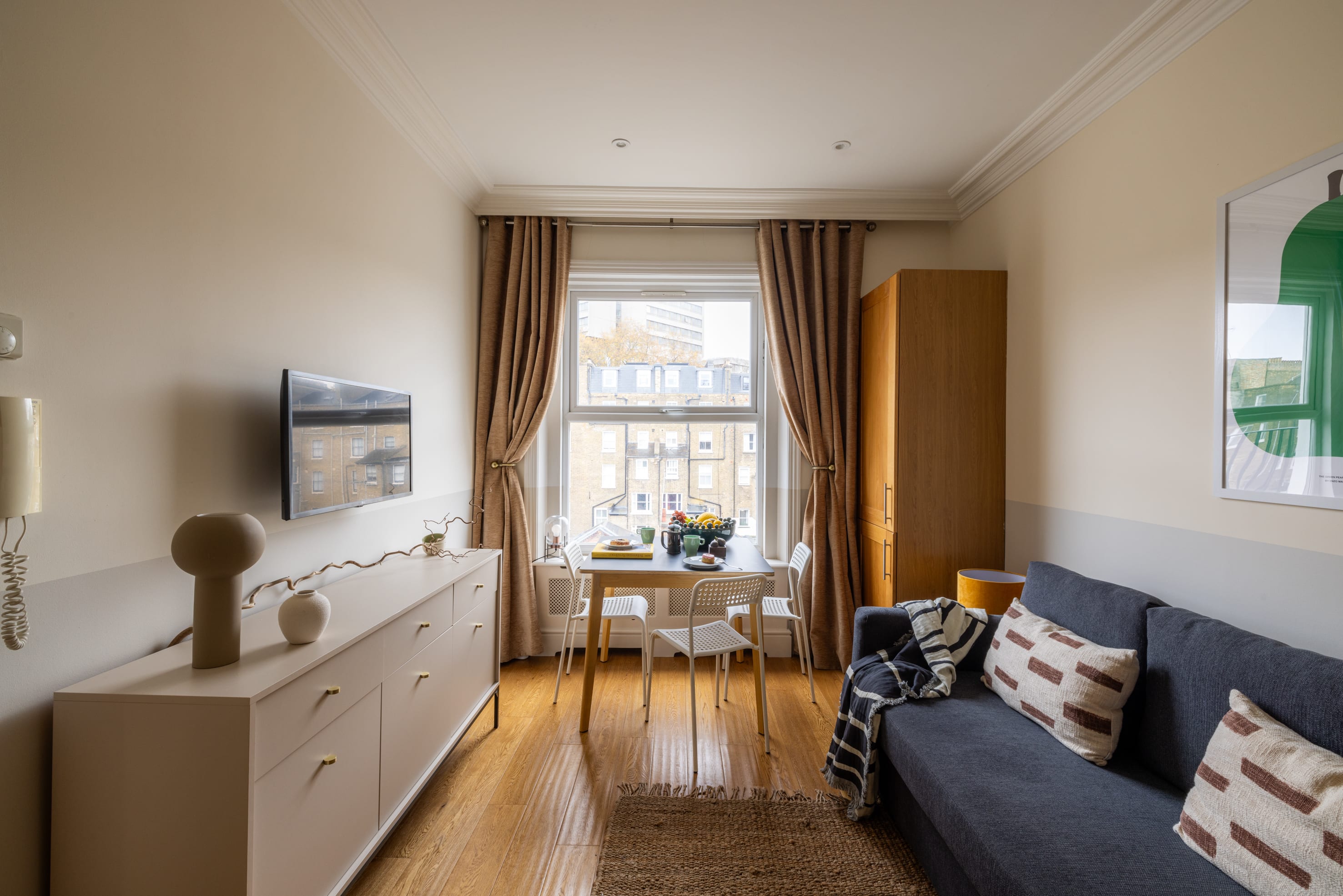 Property Image 1 - The Courtfield - 1 Bed Apartment in Kensington