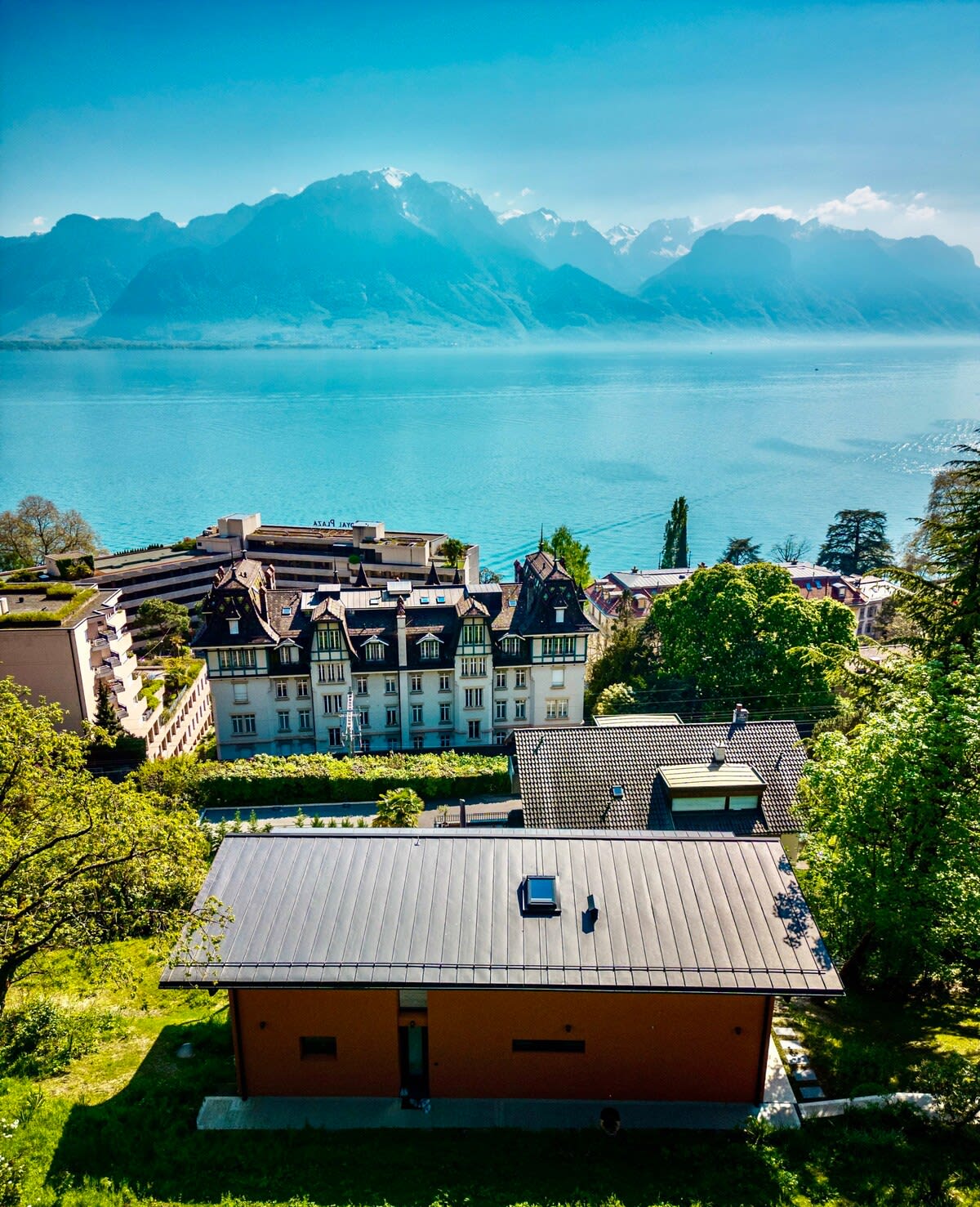 Property Image 2 - Villa Rose in the center of Montreux by Property Manager