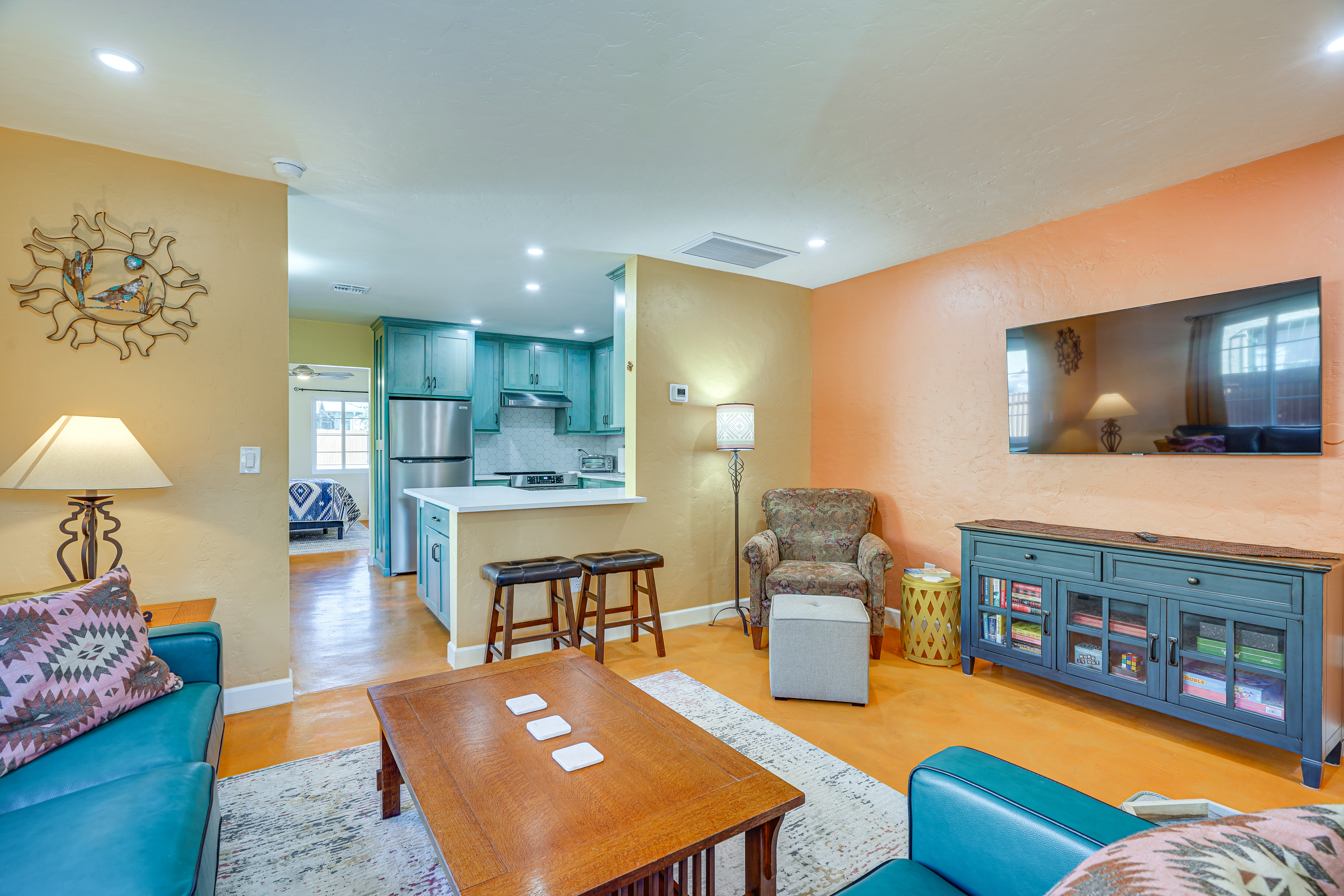 Ideally Located Tucson Townhome: 2 Mi to Downtown!