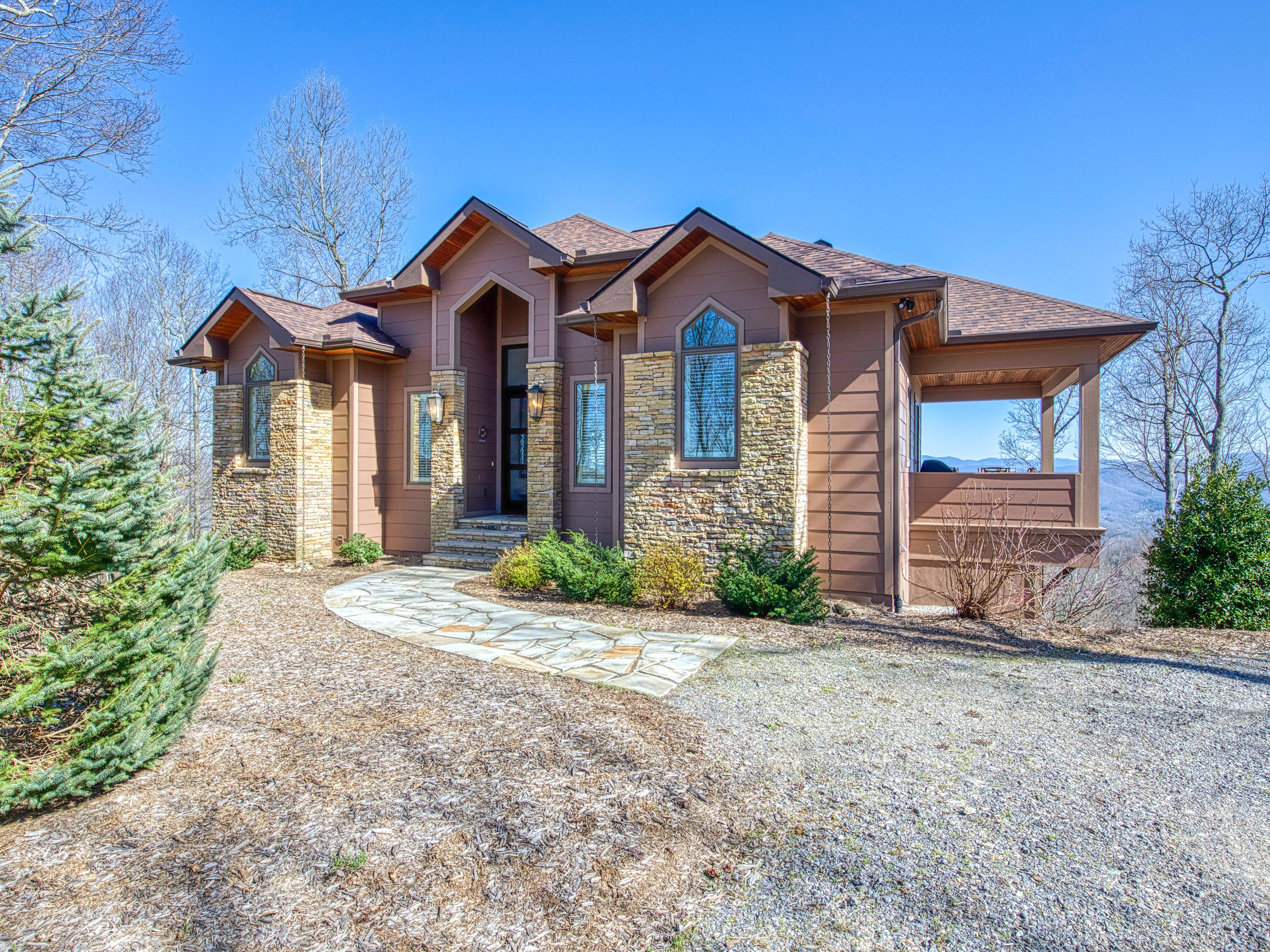 Zen Den Vacation Home Home Rental in Waynesville