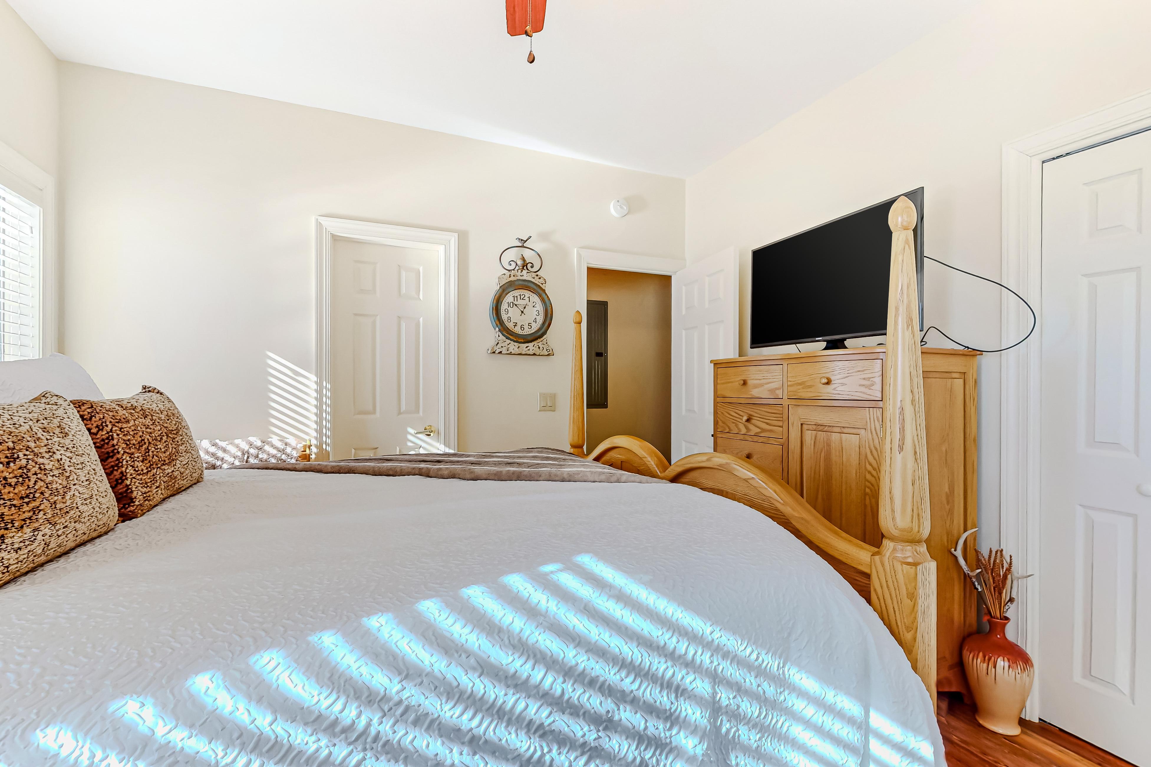 Reserve 18-C Black Bear Overlook