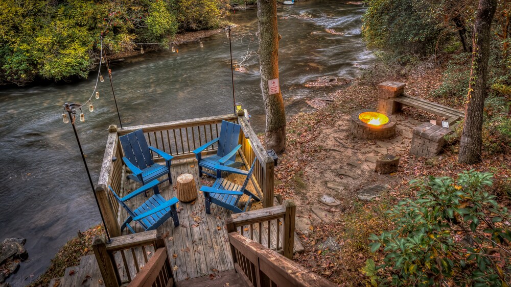 Property Image 1 - River Retreat - Creekside Cabin | Pet Friendly | Hot Tub