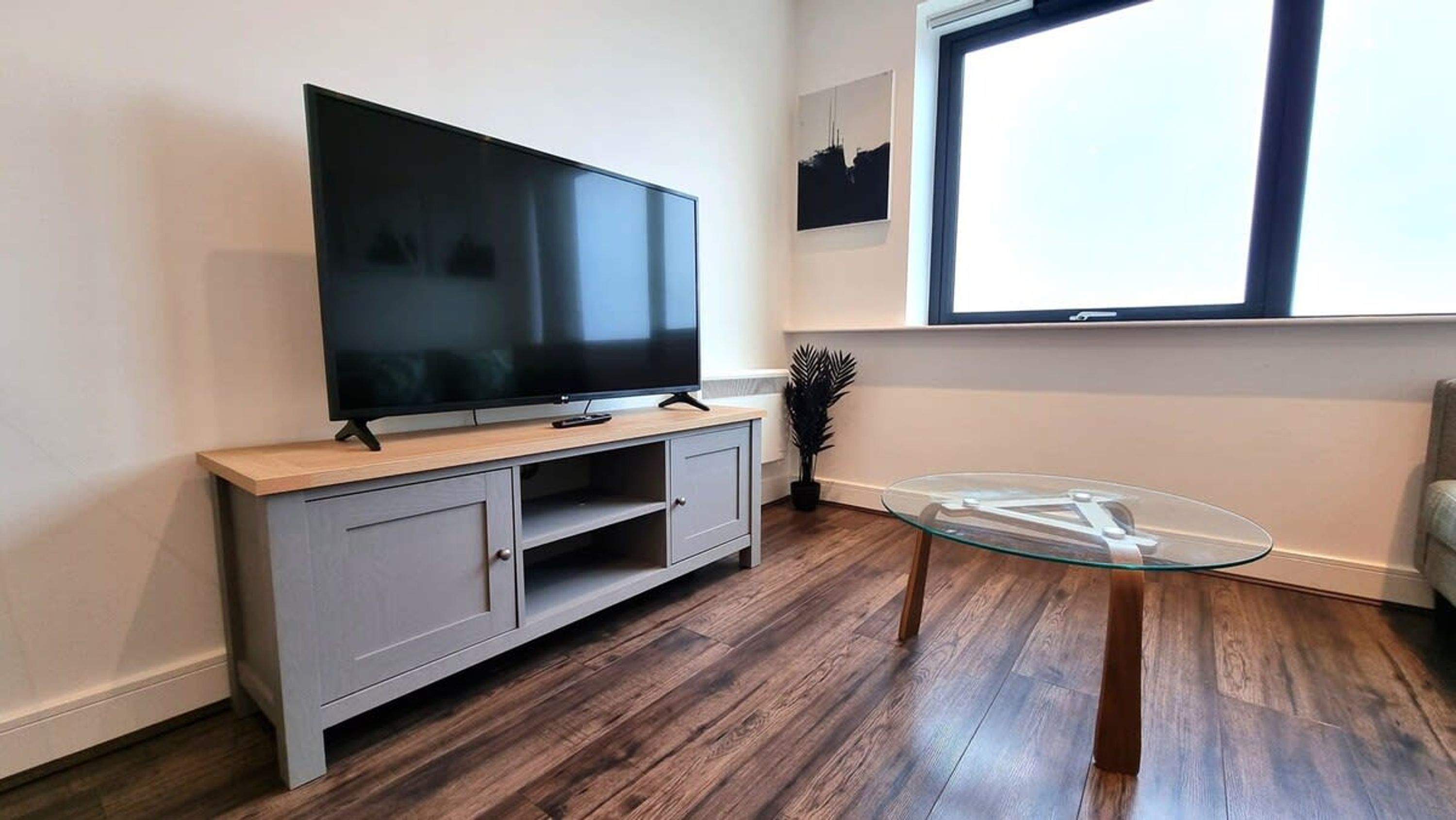 Property Image 2 - Luxury 1 bed apartment 10 mins to Bham City Centre