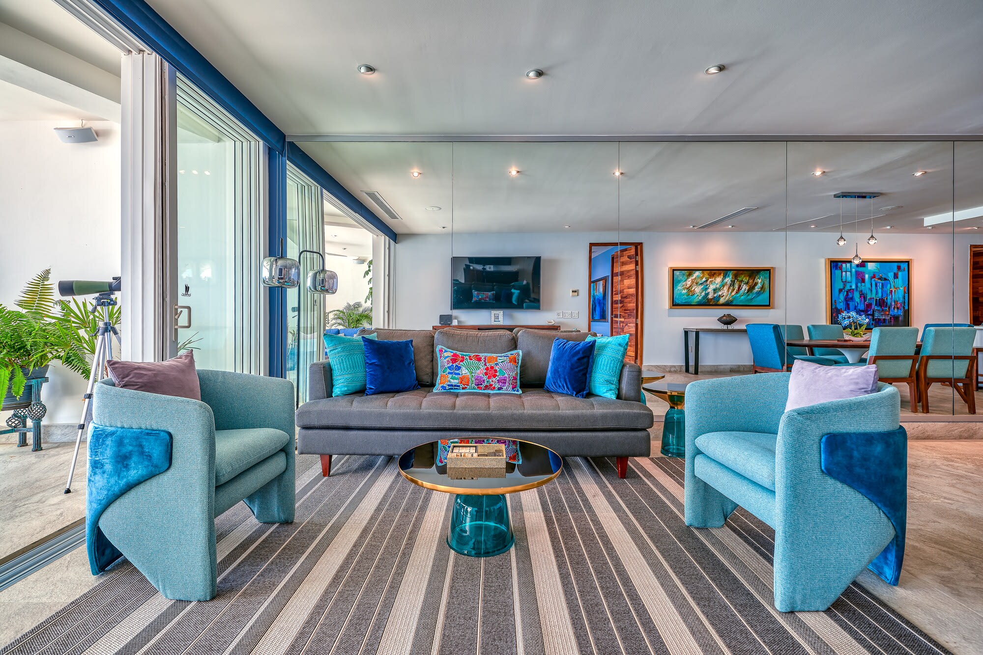 Property Image 2 - Fabulous 3BR Oceanfront Condo @Indah